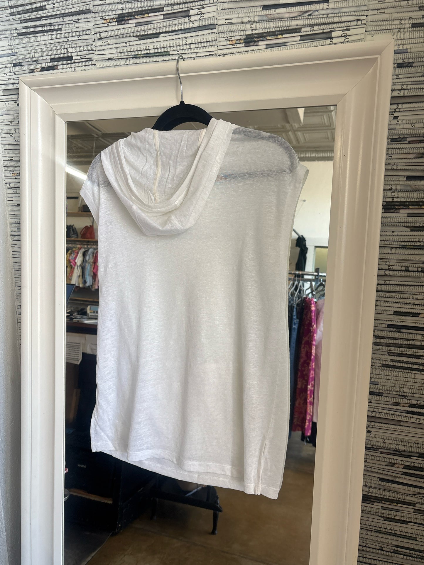 Vince. Size XS White sheer Top