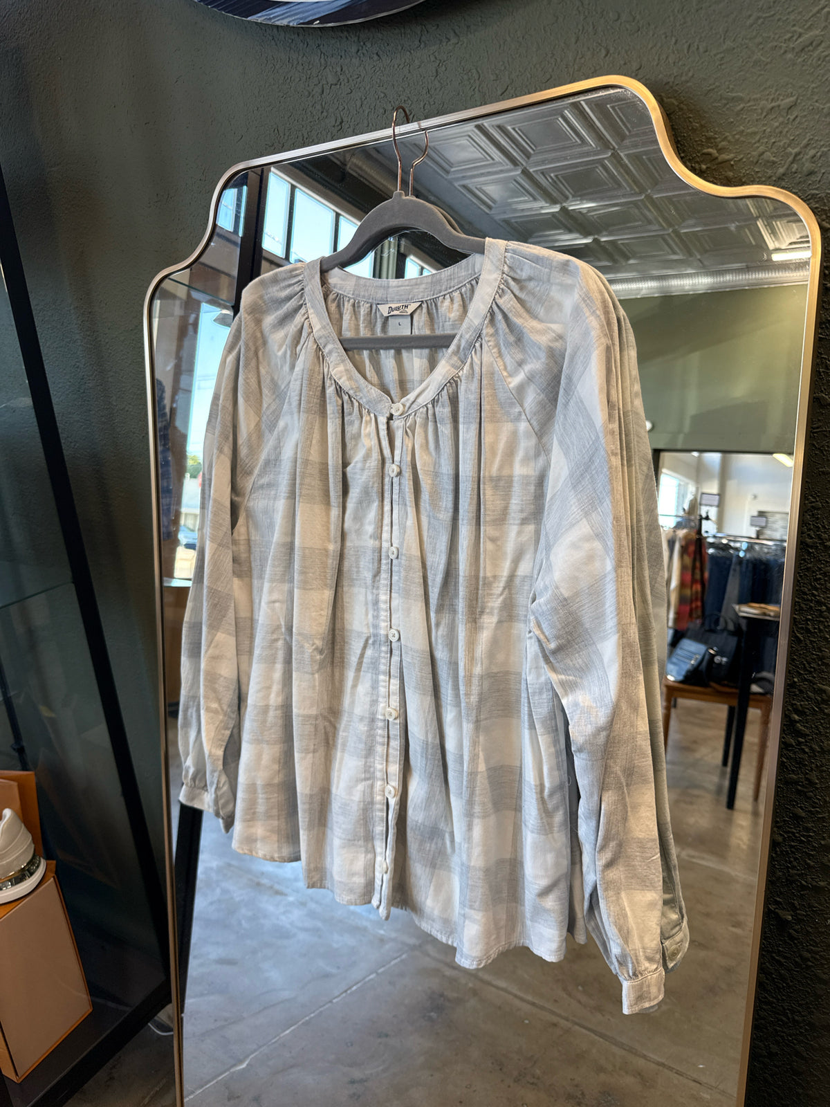 DULUTH TRADING Size L Gray/White Top