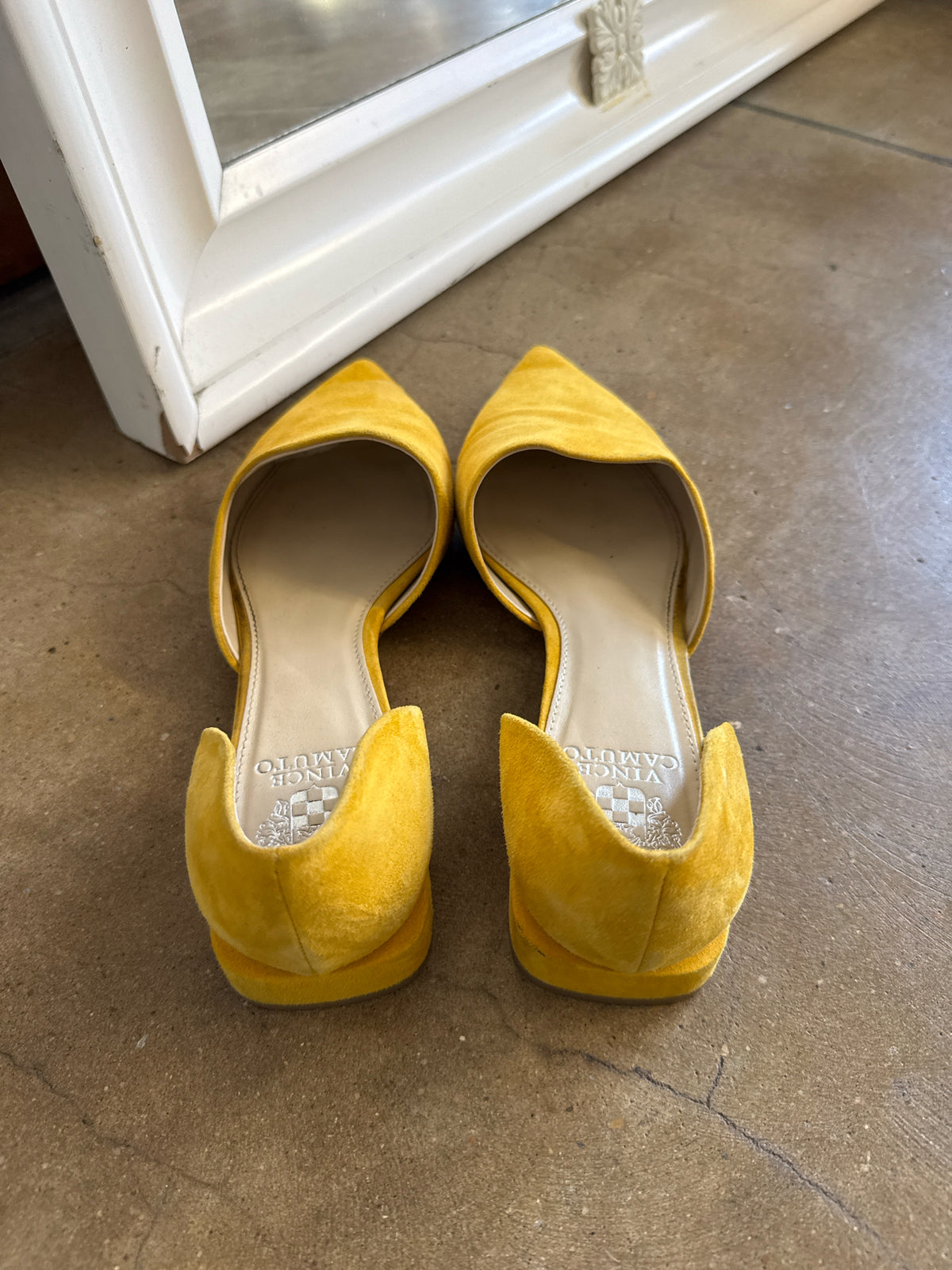 Vince Camuto Shoe Size 9.5 Mustard Flats