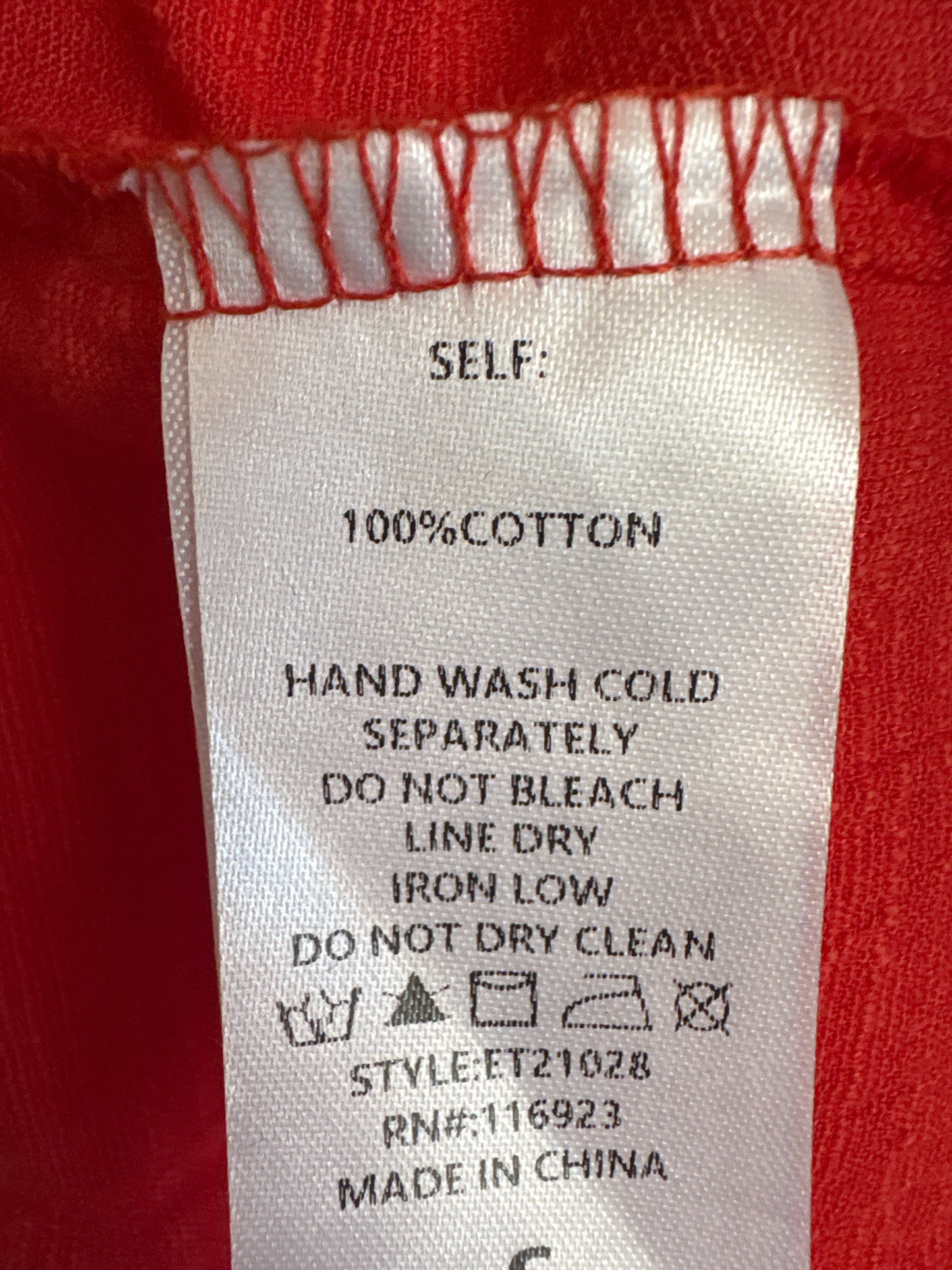 Easel Size S red and white Top