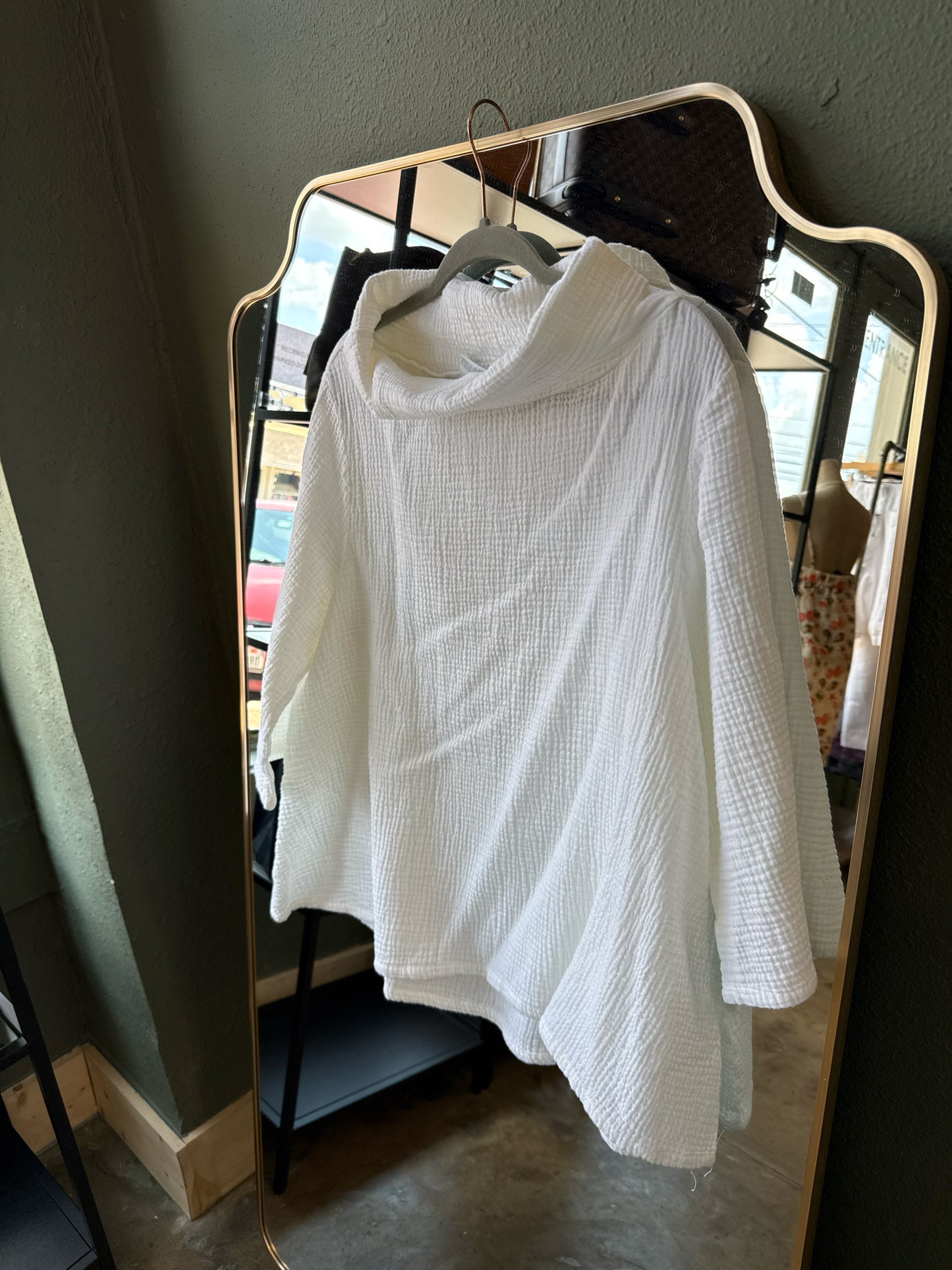 Bryn Walker Size L White Top