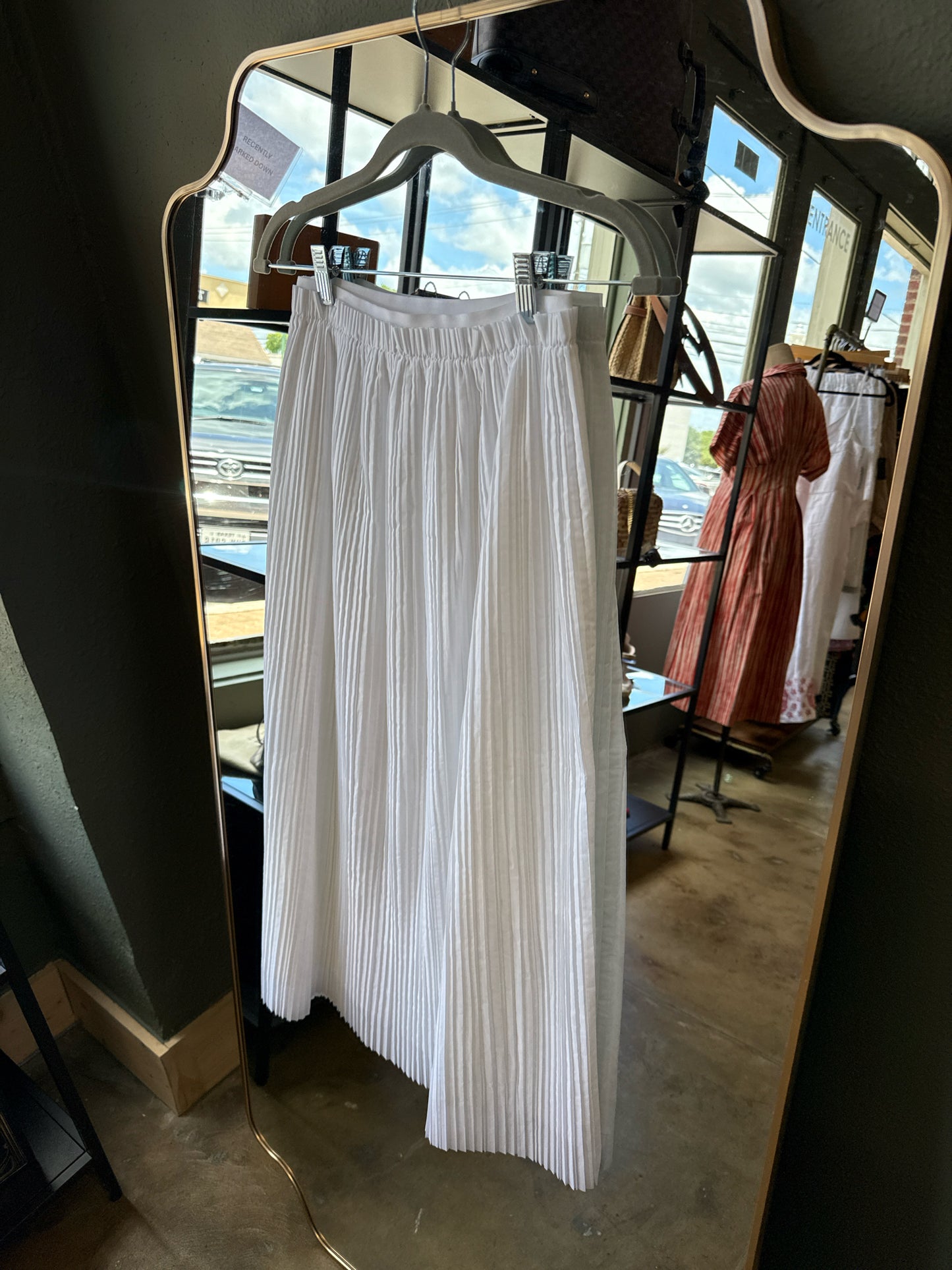 COS Size 4 White Pleated Skirt