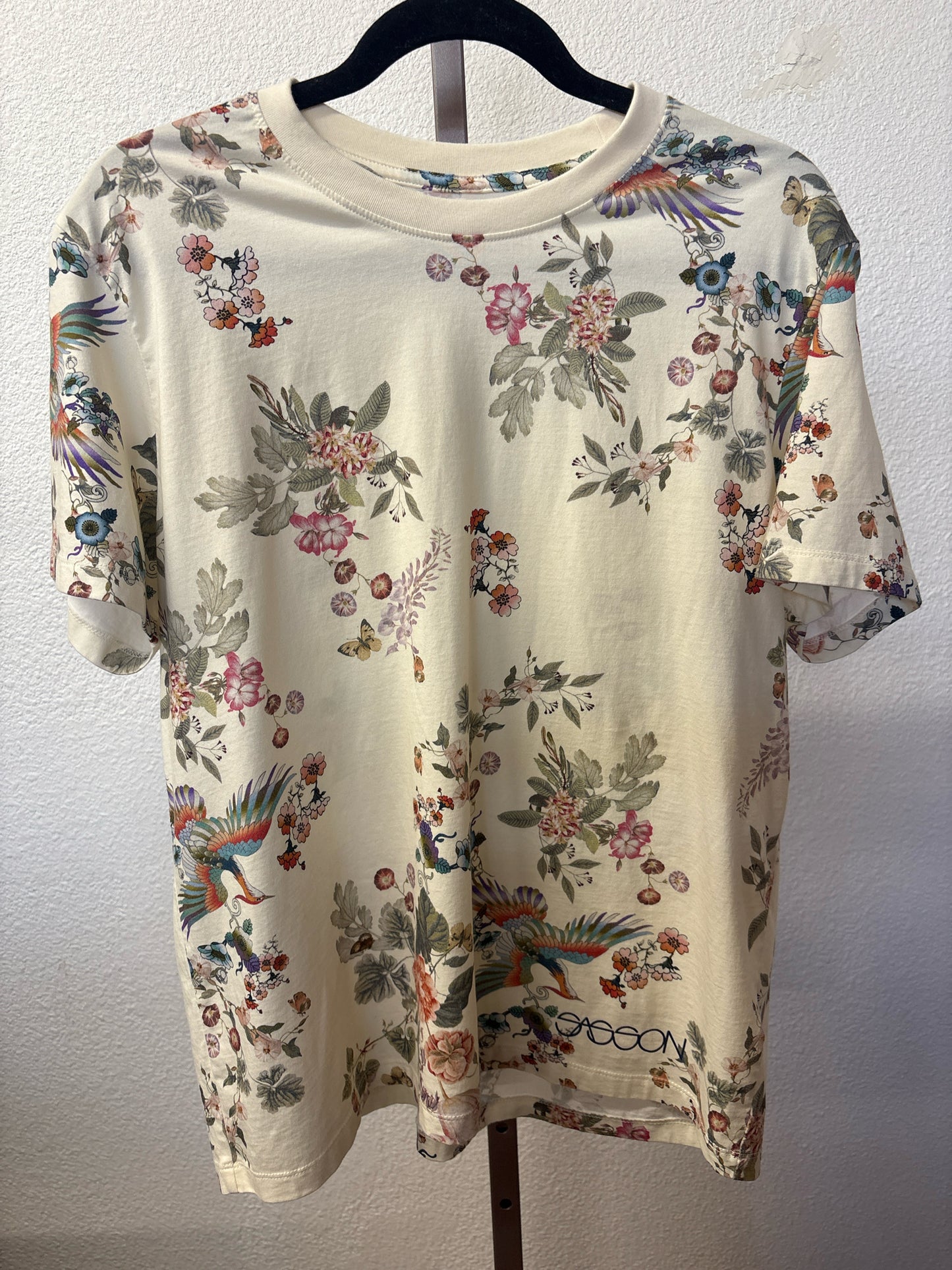 Johnny Was Size L Tee