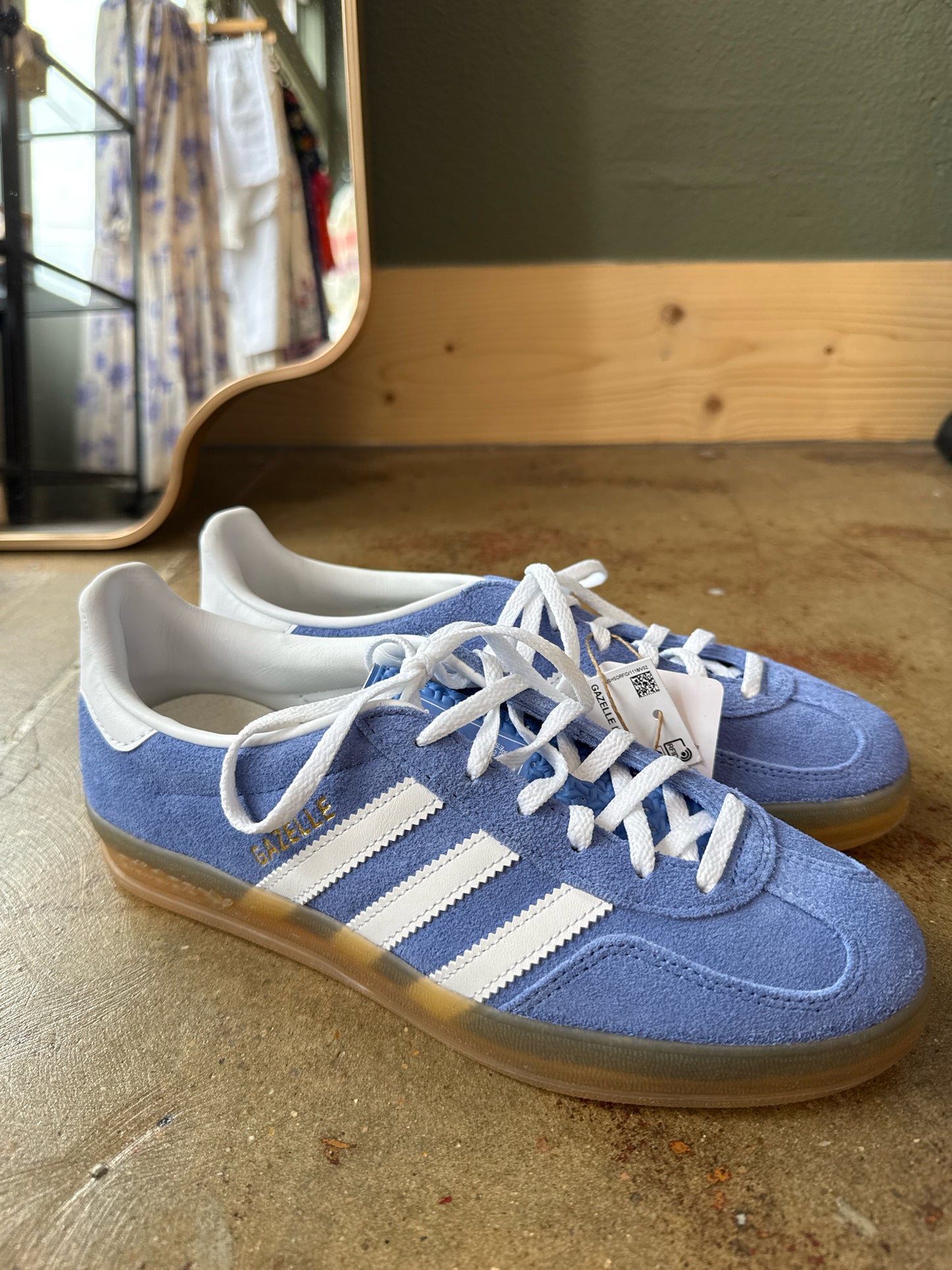 Adidas Shoe Size 7.5 Blue Sneakers