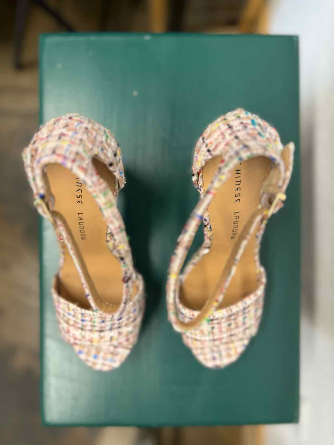 Chinese Laundry Shoe Size 8.5 blush/multi Tweed Heels