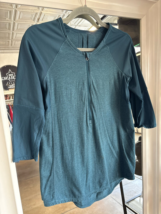 Lululemon Size S? Tops