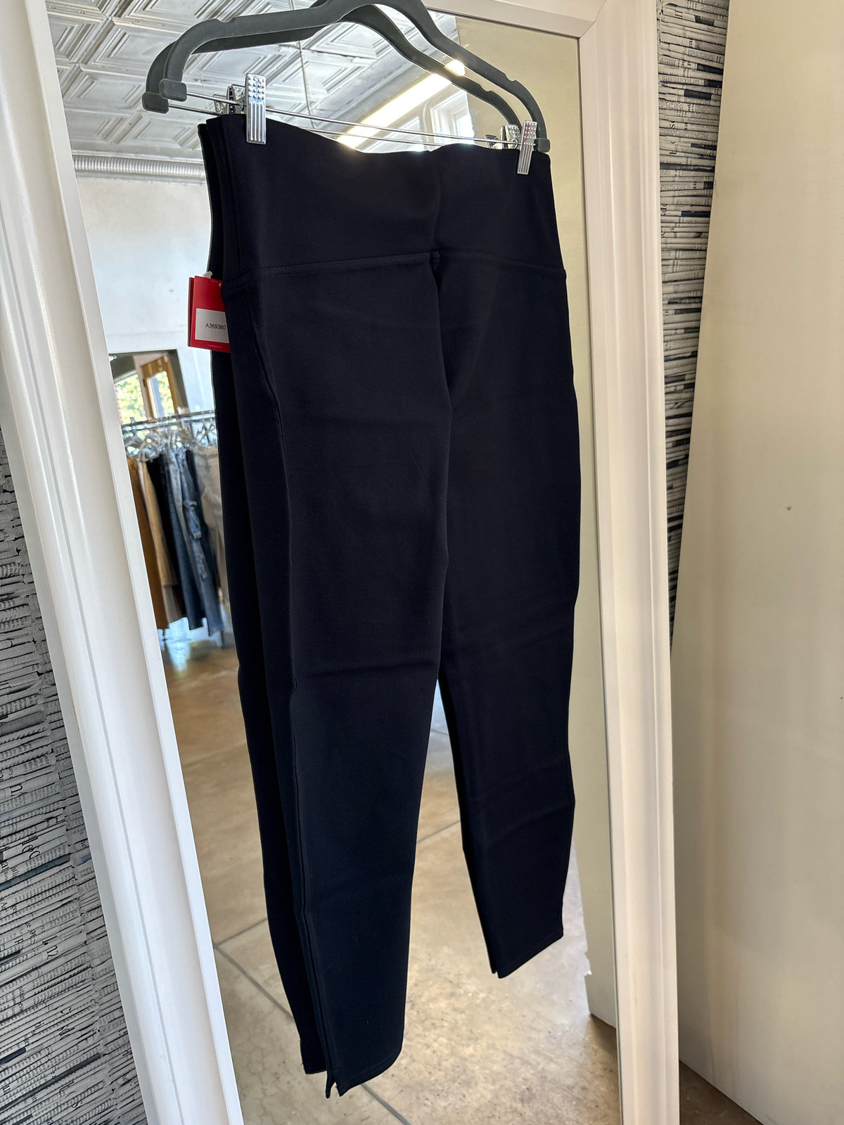 Spanx Size XL Black Leggings