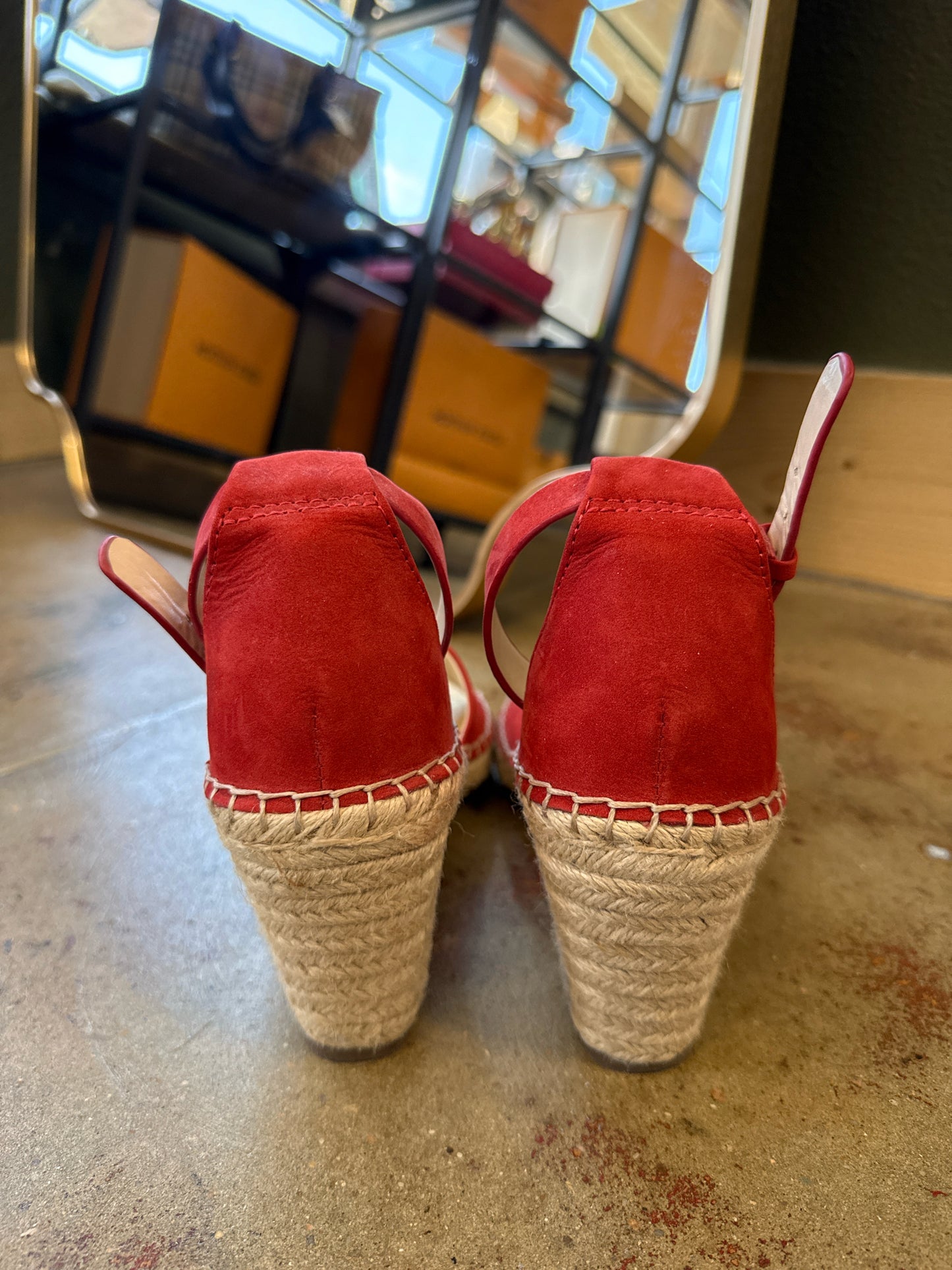 Vince Camuto Shoe Size 8.5 Red Heels