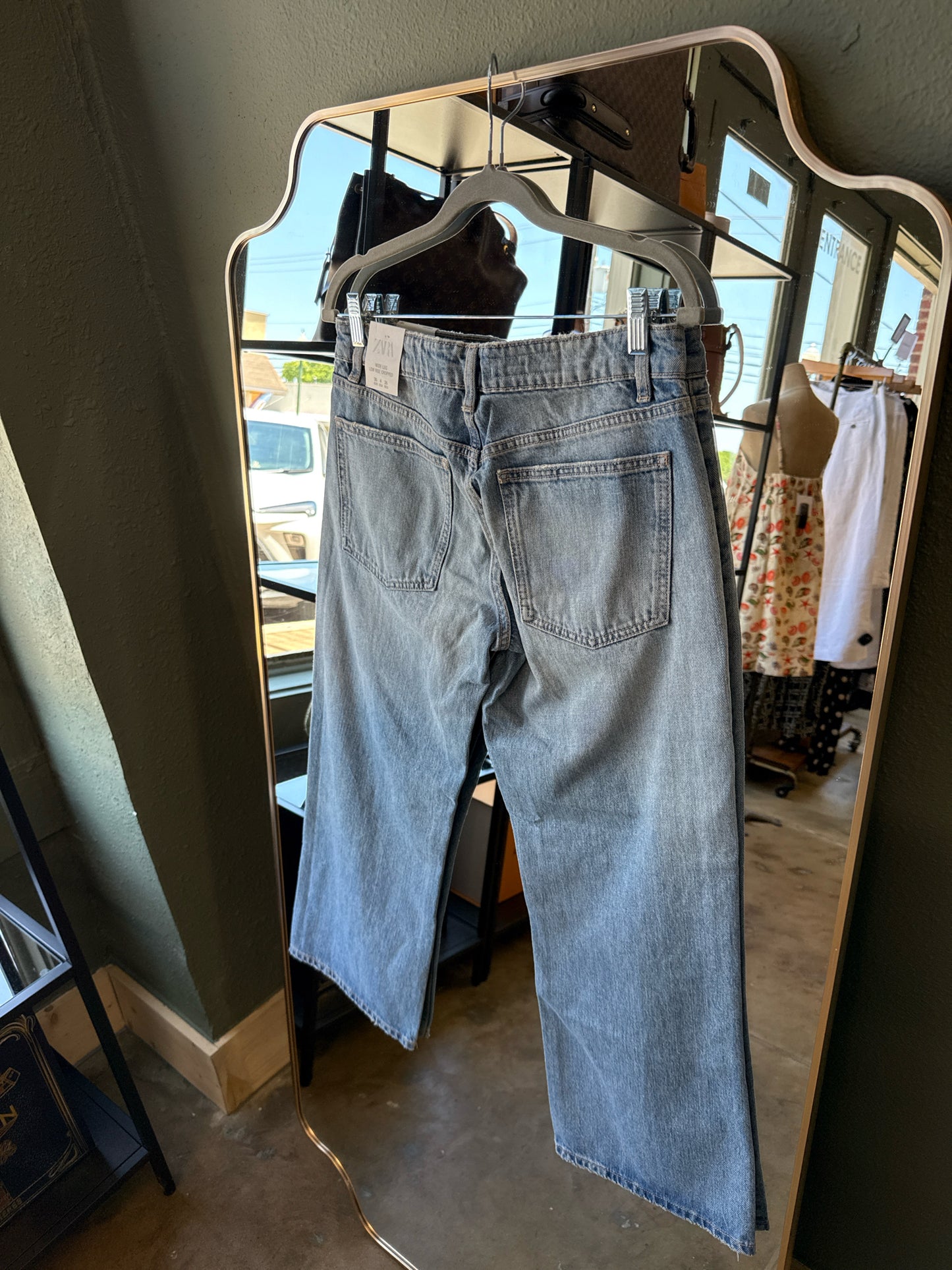 ZARA Size 4 Denim Jeans