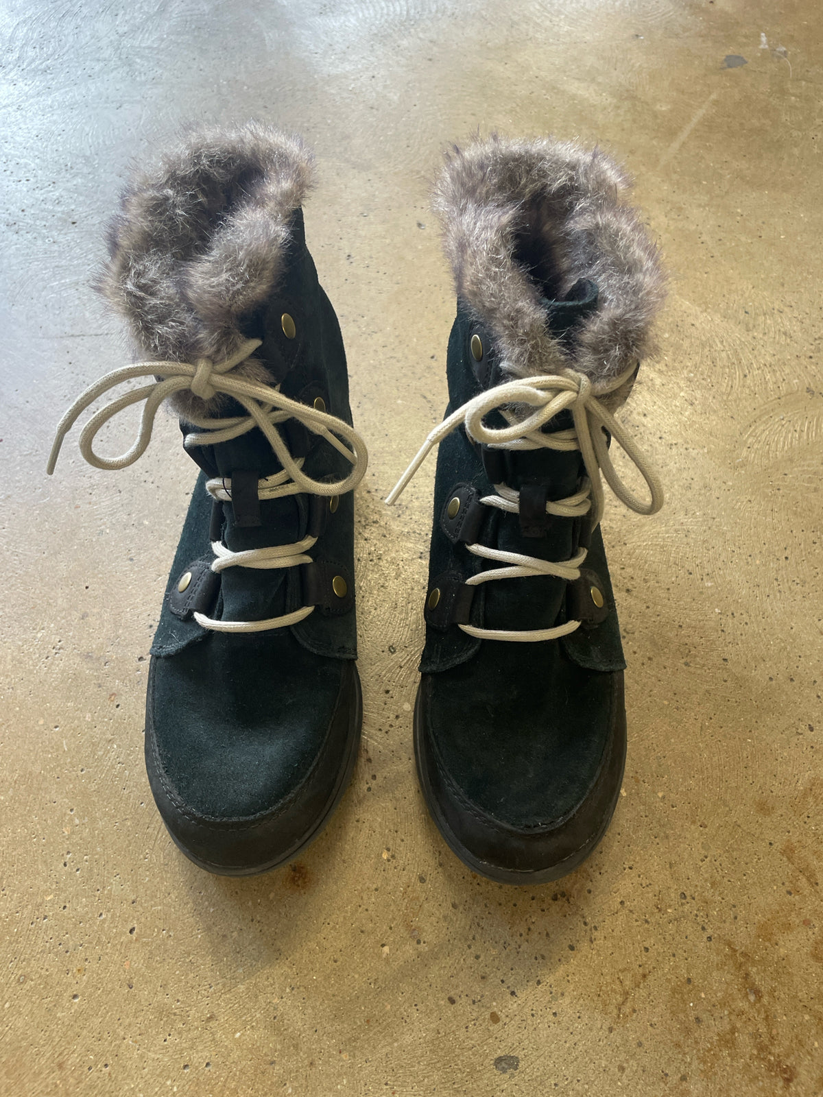 sorel Shoe Size 7 Black Boots