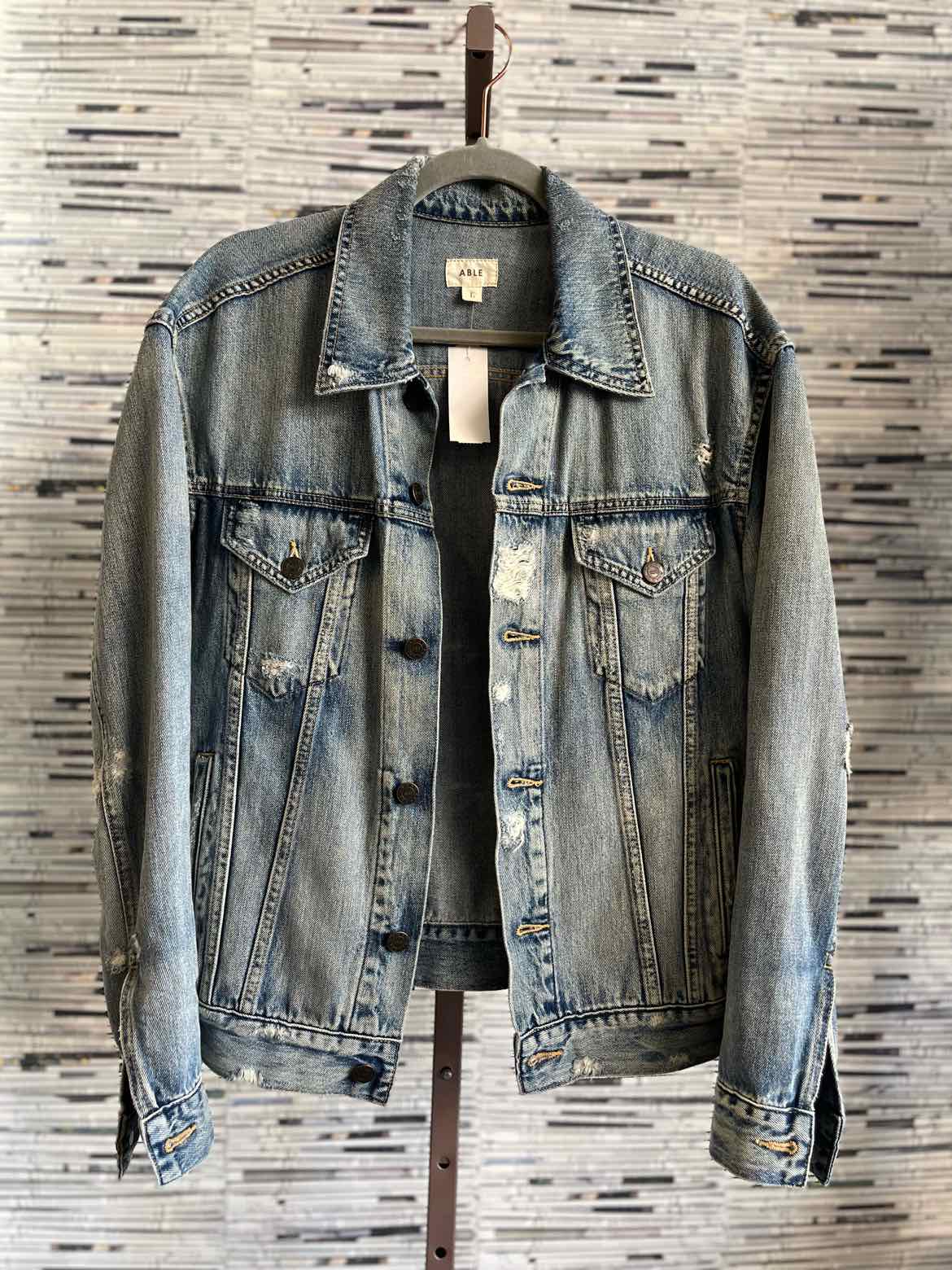 able Size L Denim distressed Jacket