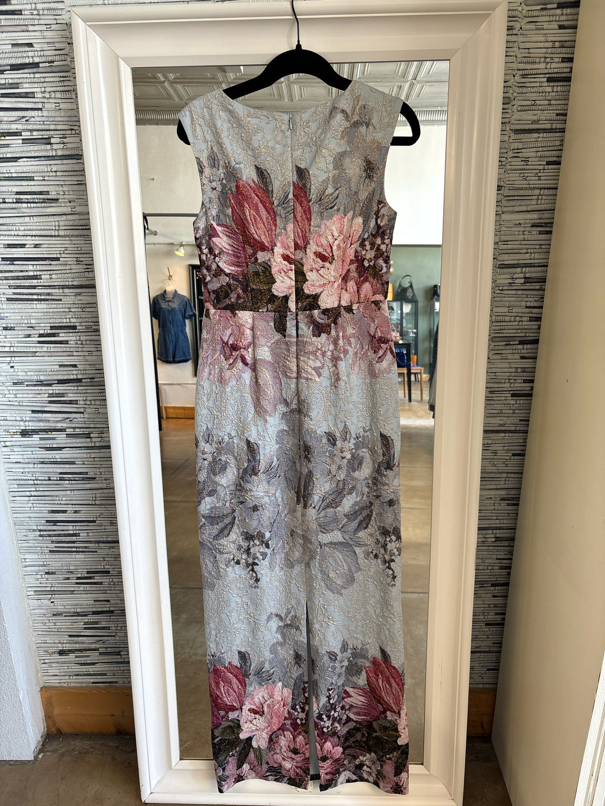 Adrianna Papell Size 6 Formal
