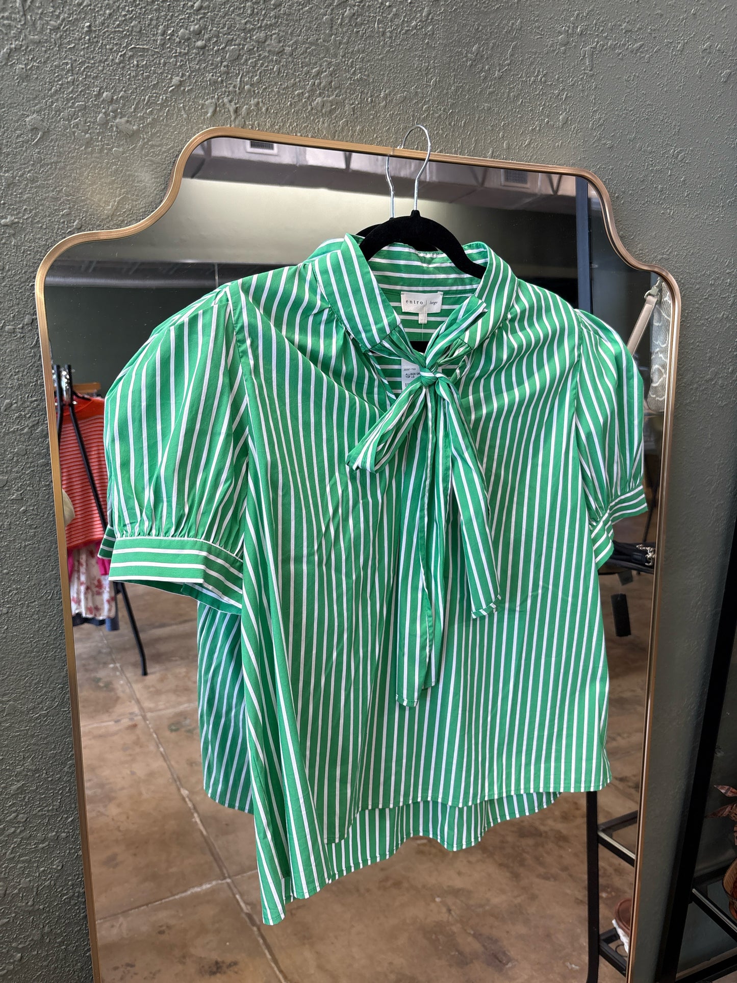 entro Size L Green/White Top