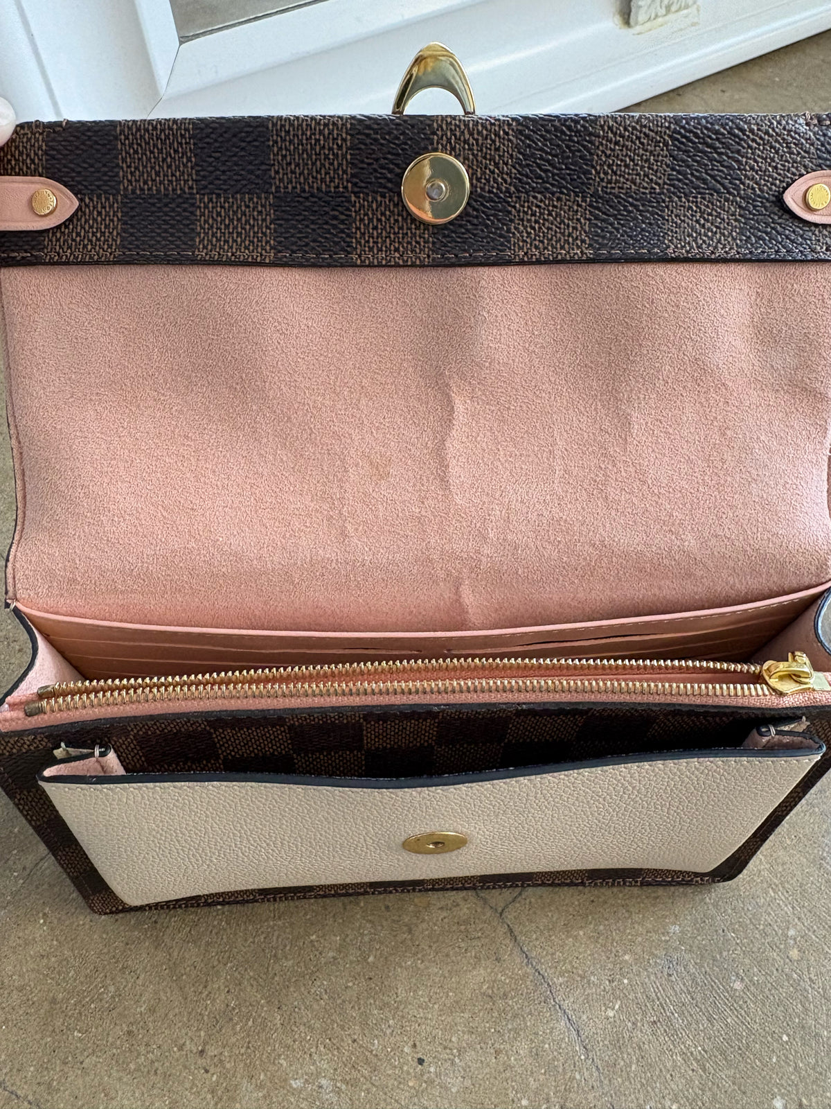 Louis Vuitton Brown/Pink Bags/Shoes/Accessories