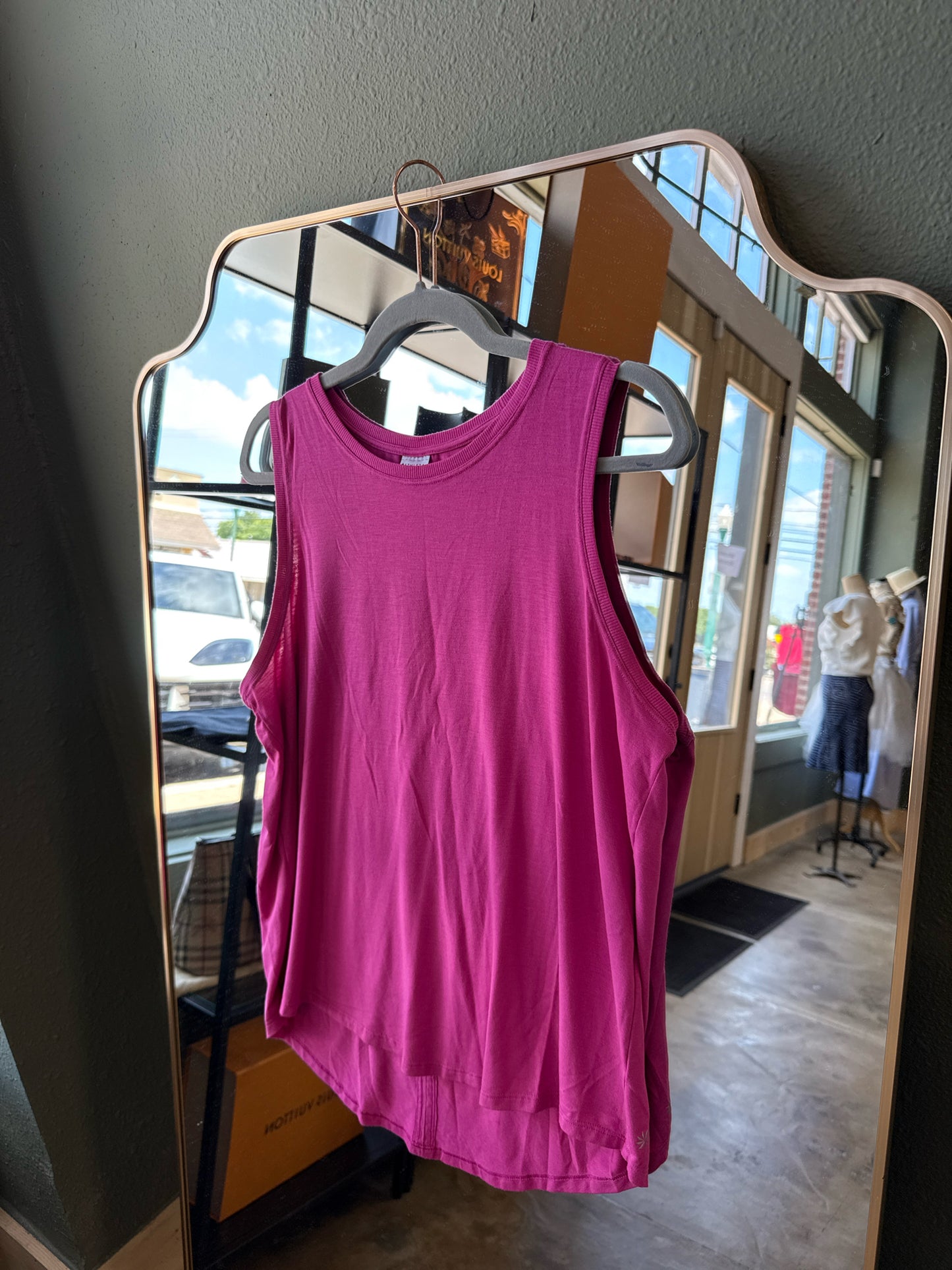 ATHLETA Size L Pink Tanks