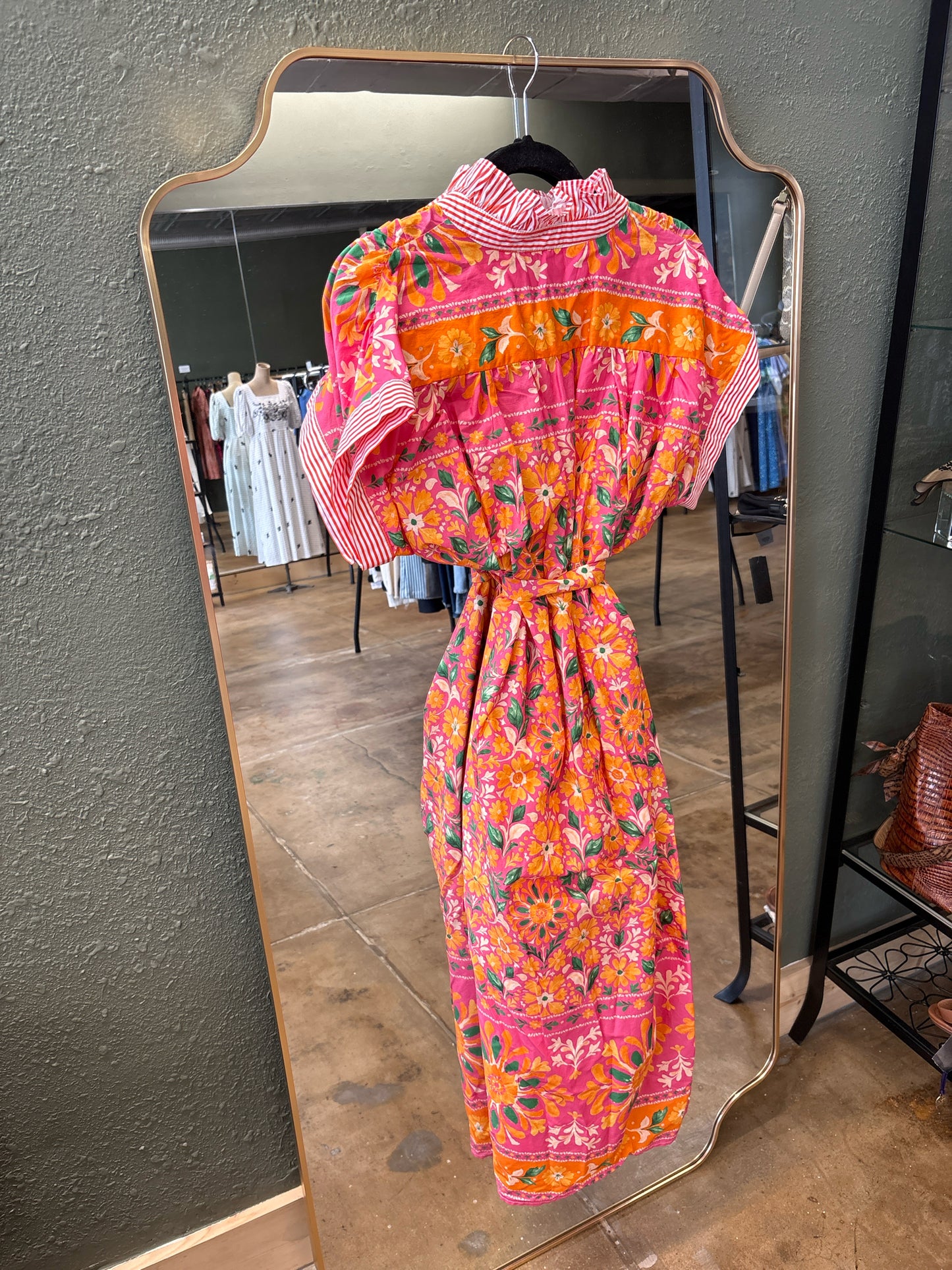 entro Size M Pink/Orange Dress