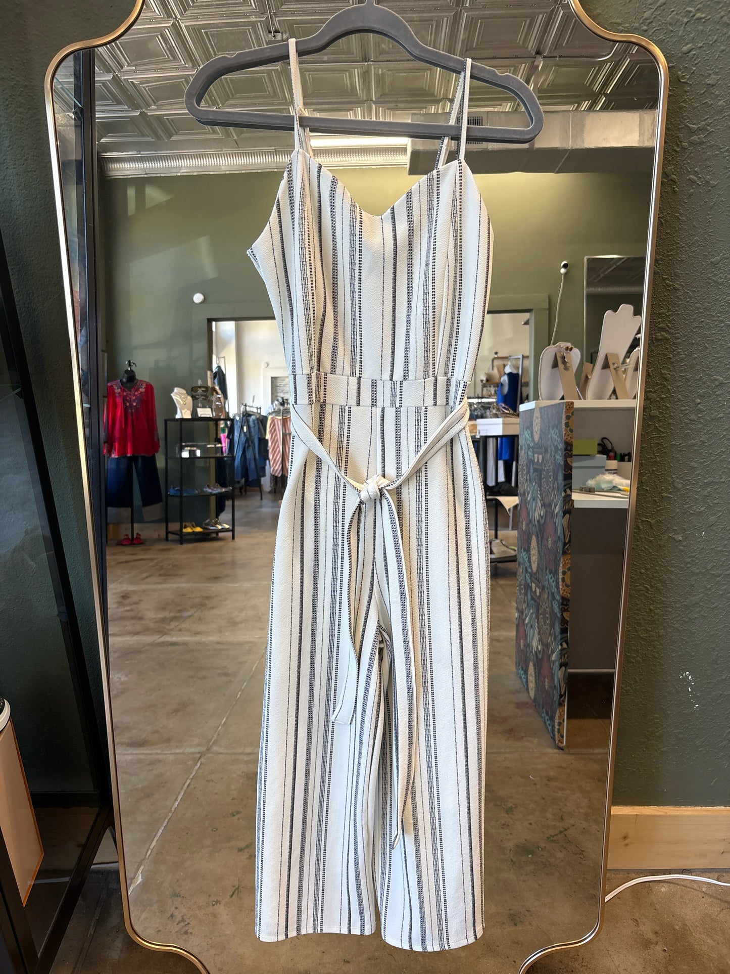 Crave fame Size M Cream + black Romper