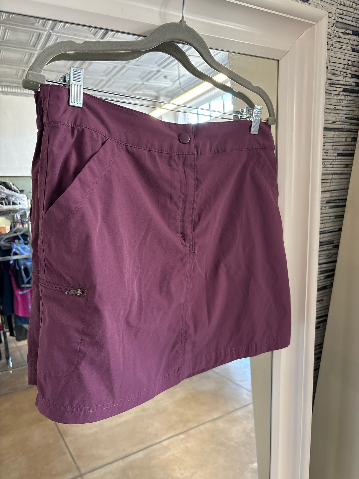 32 Degrees Size L Plum Skort