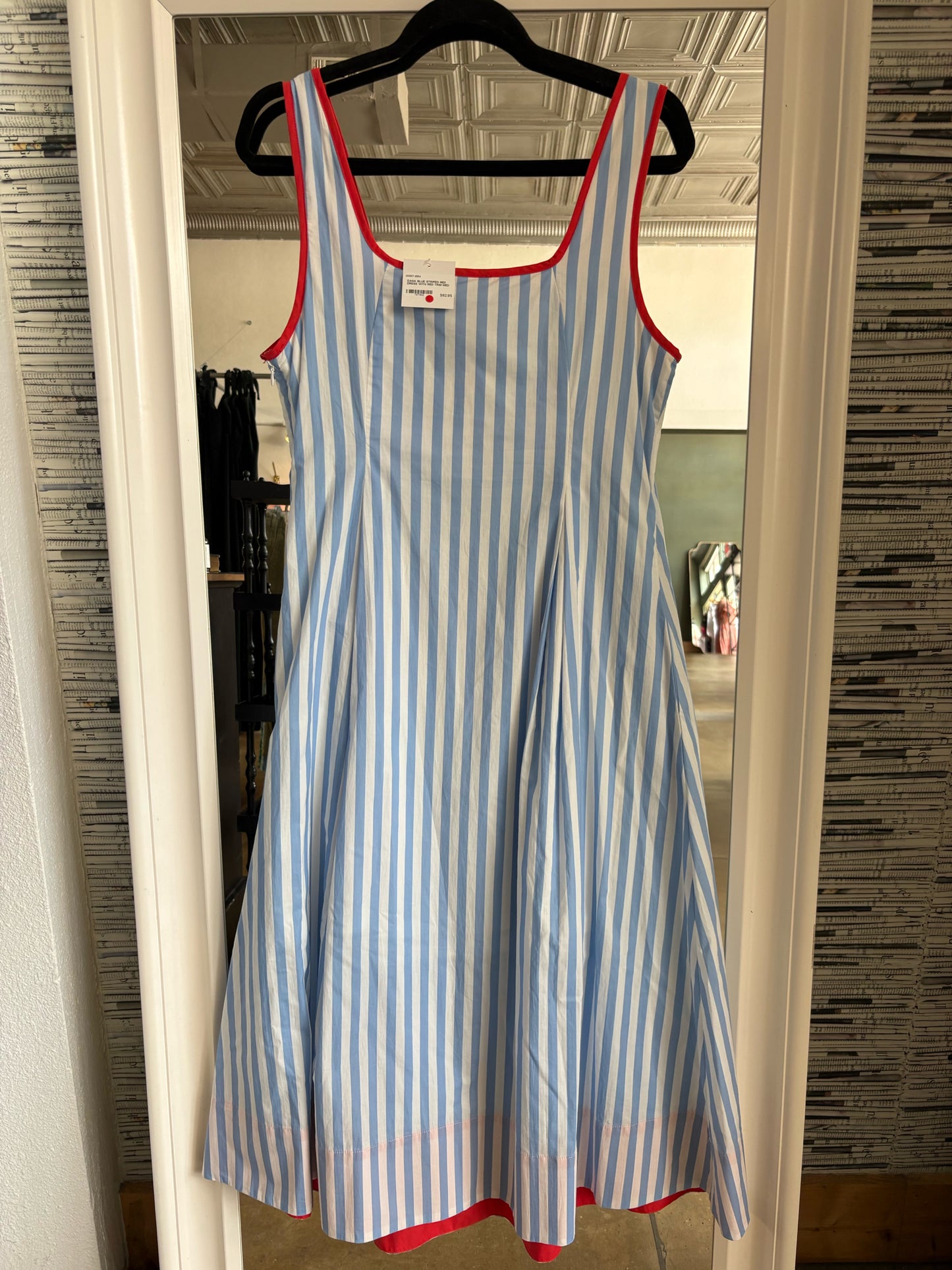 entro Size L Dress
