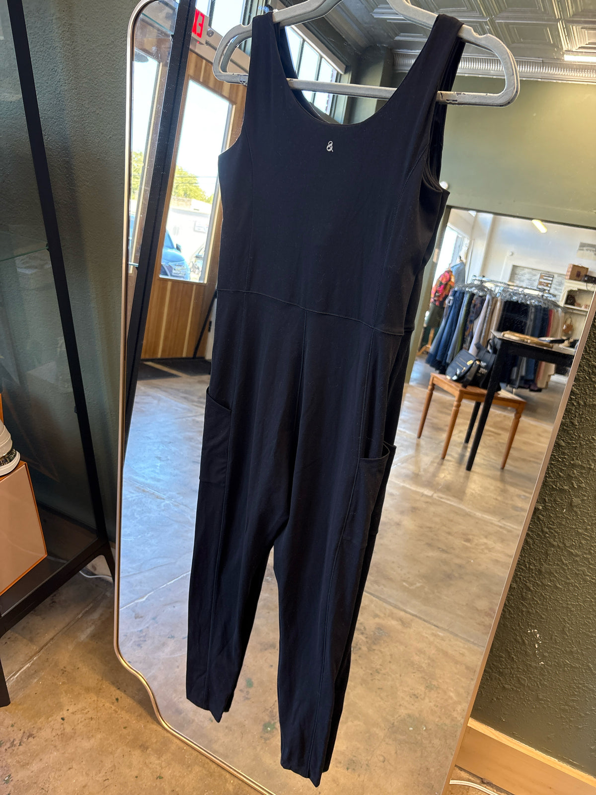Lou & Grey Size M Black Romper