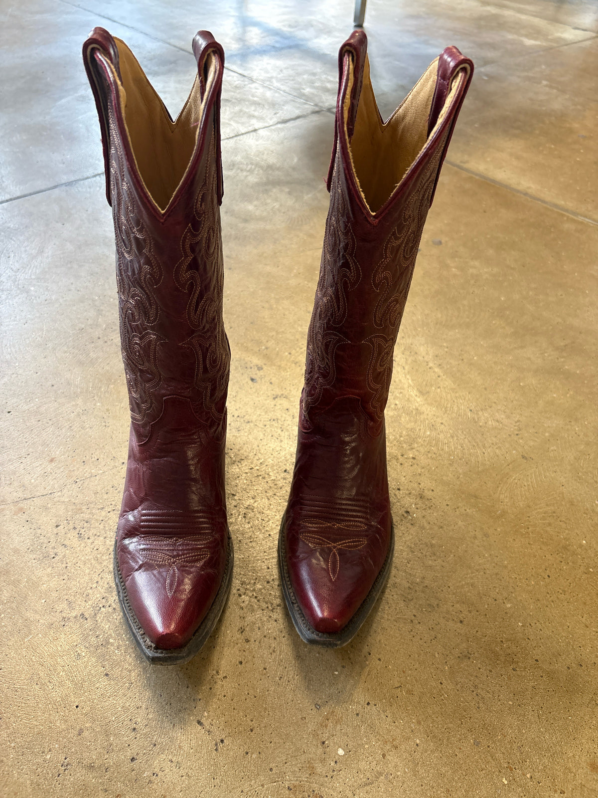 Cavenders Shoe Size 7 Red Boots