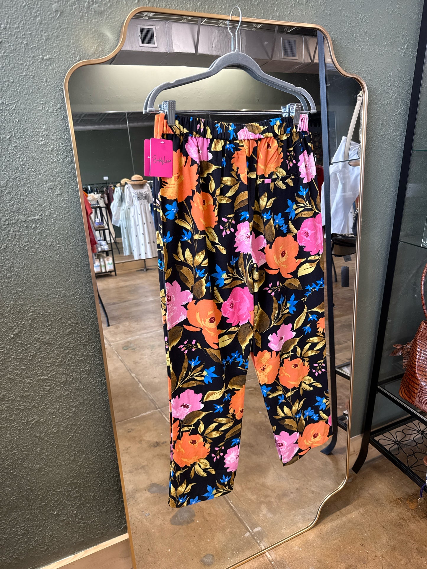 buddy love Size M Black/Multi Pants