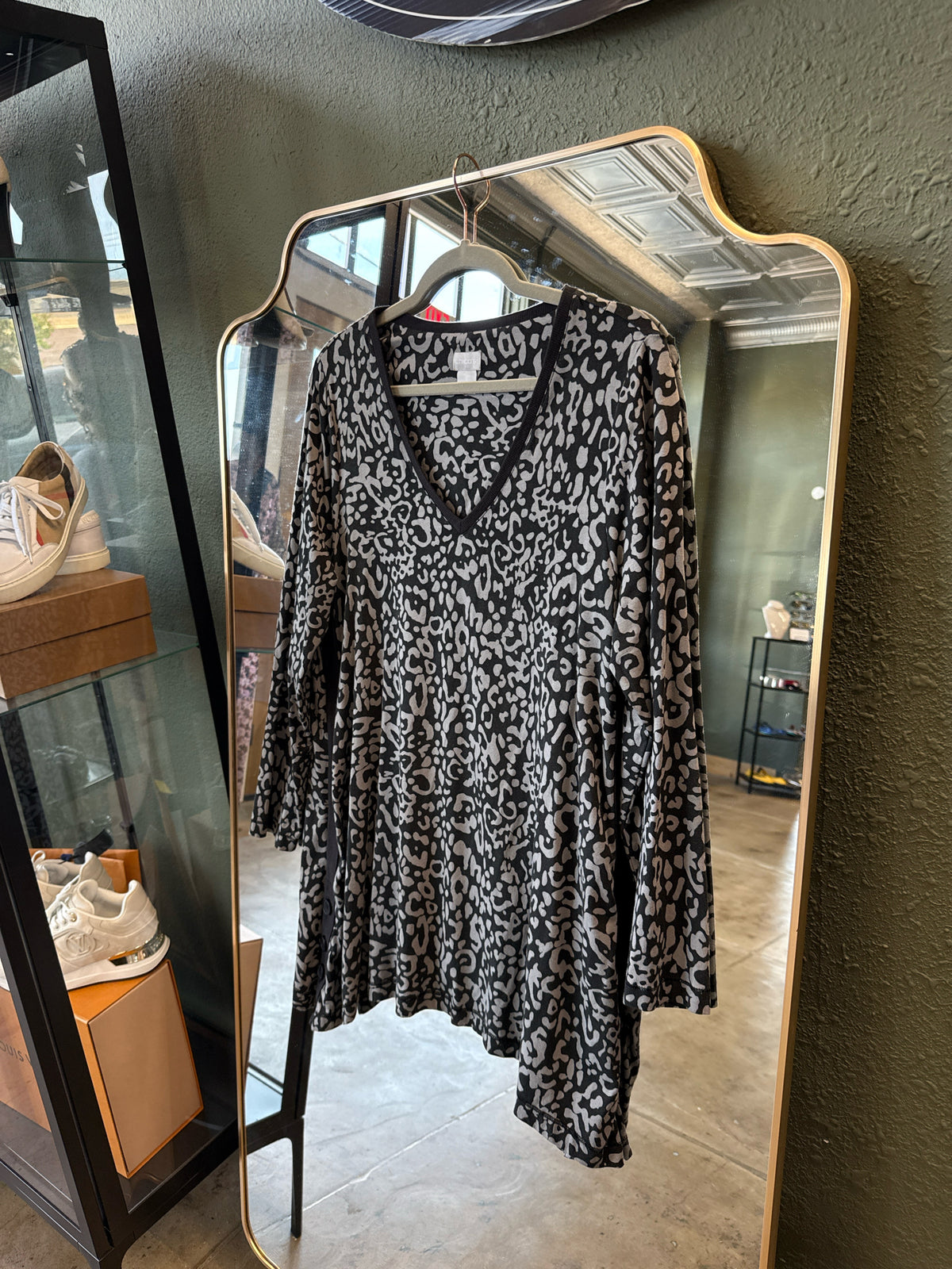 CHICO'S Size M Black/Gray Dress
