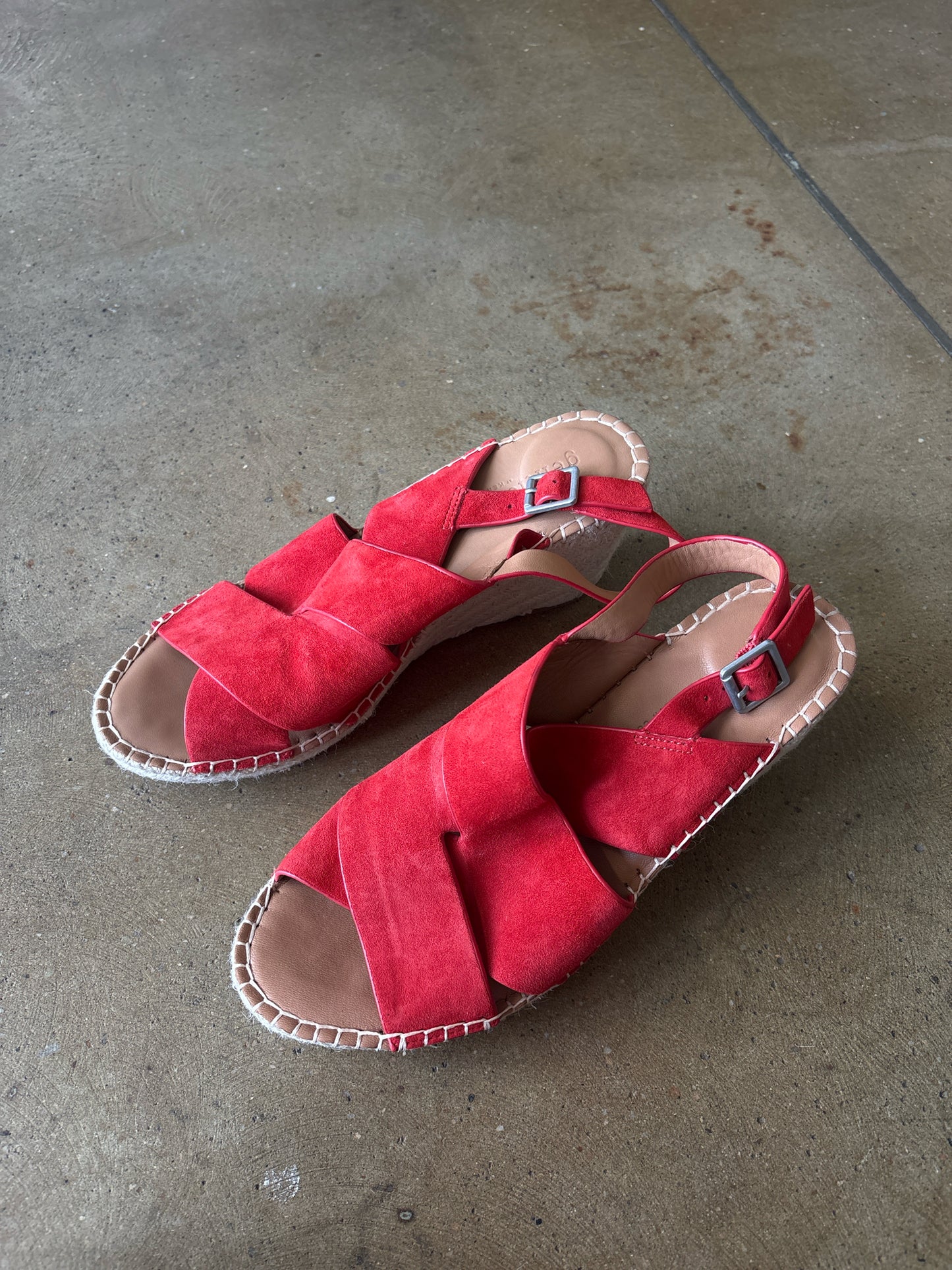 GENTLE SOULS Shoe Size 9.5 Red Wedge
