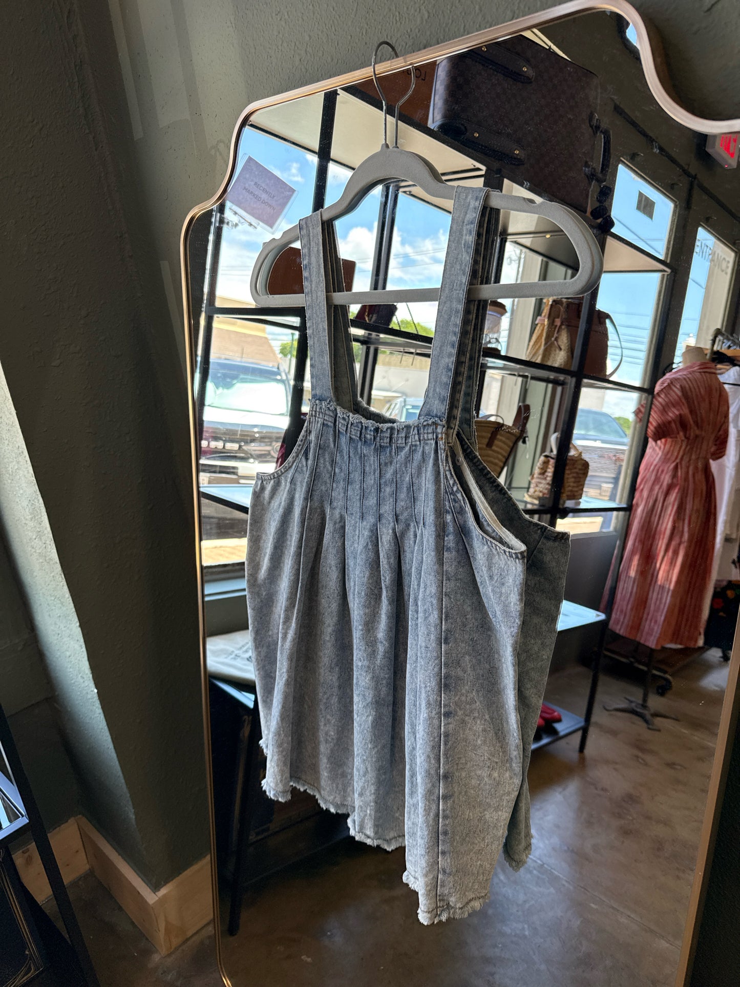 entro Size L Denim Top