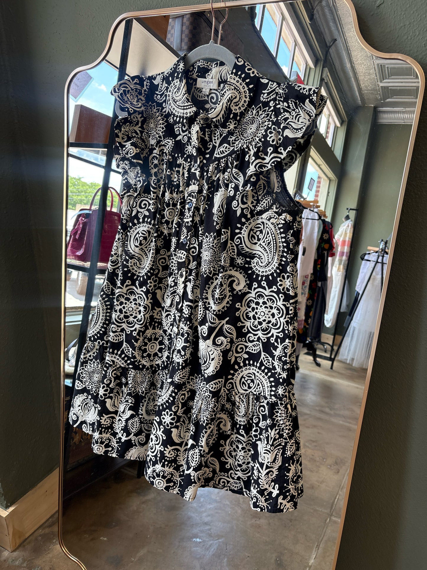 Umgee Size S Black & Off White Dress