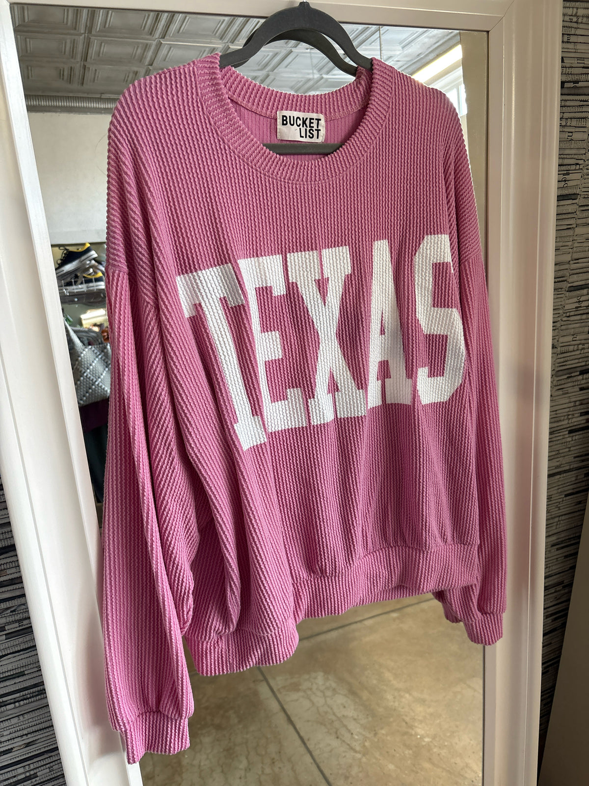 bucketlist Size M pink and white Sweater