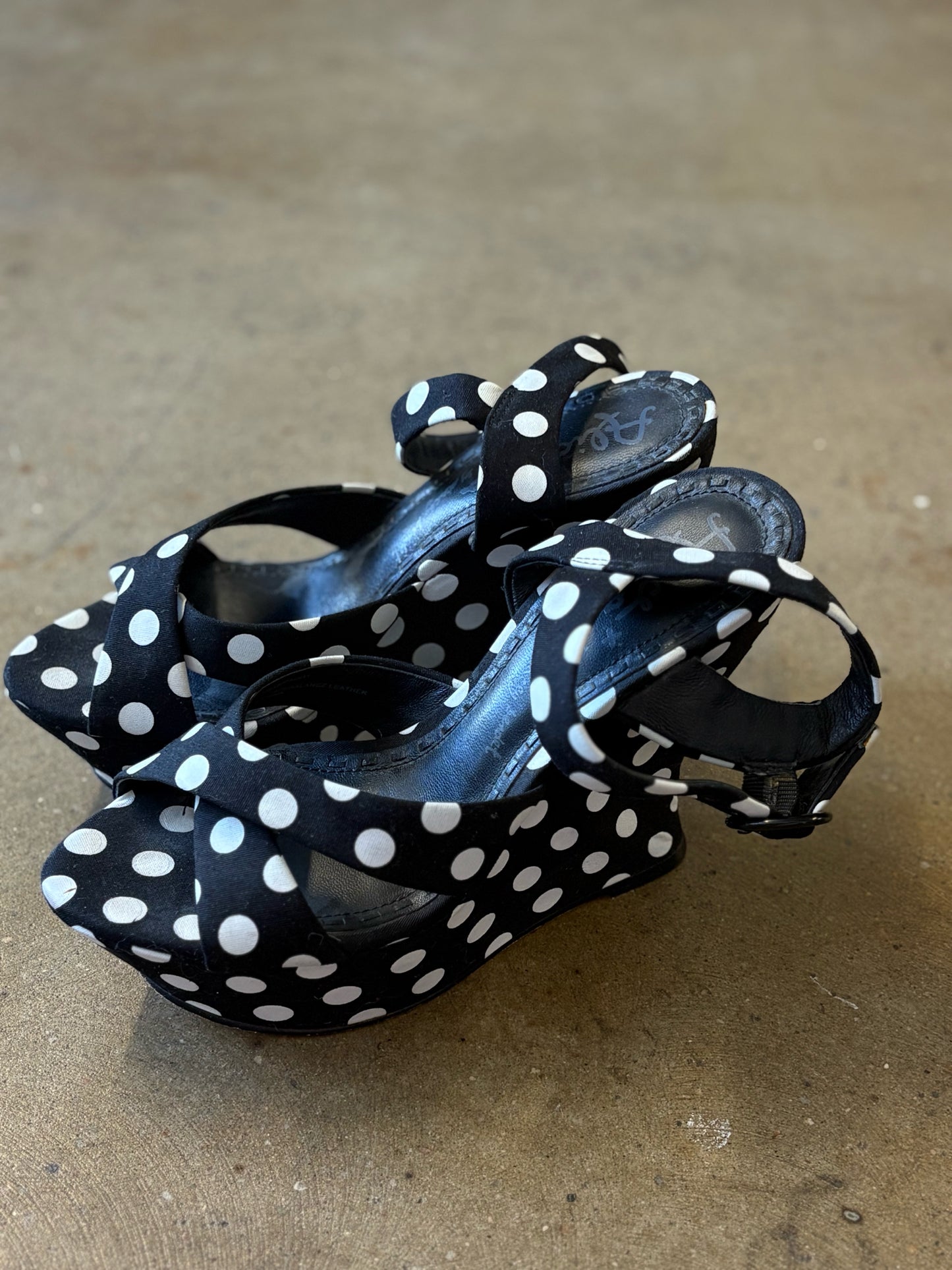 ALICE & OLIVIA Shoe Size 37.5 B&W Polka Dot Heels