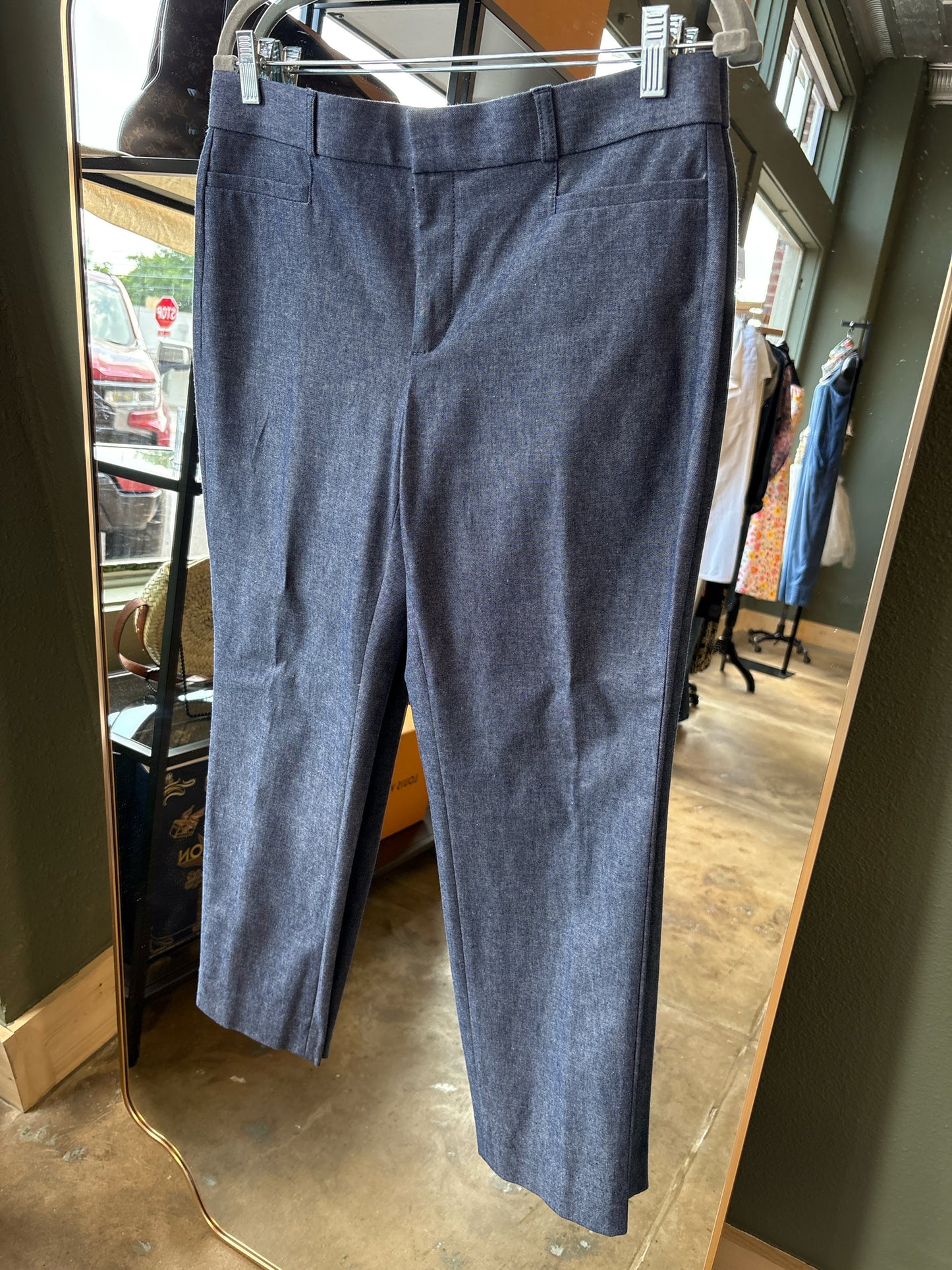 Banana Republic Size 8 Chambray Pants
