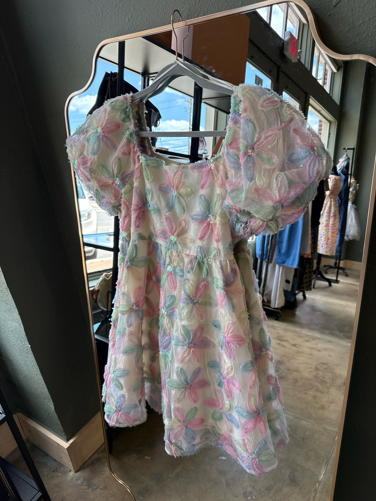 Umgee Size L multi Floral Dress