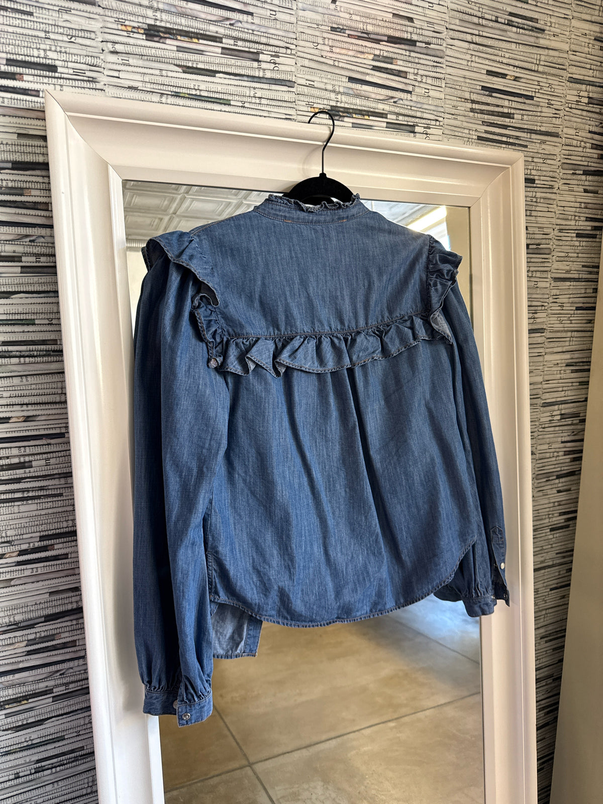VERONICA BEARD Size 4 Denim Top