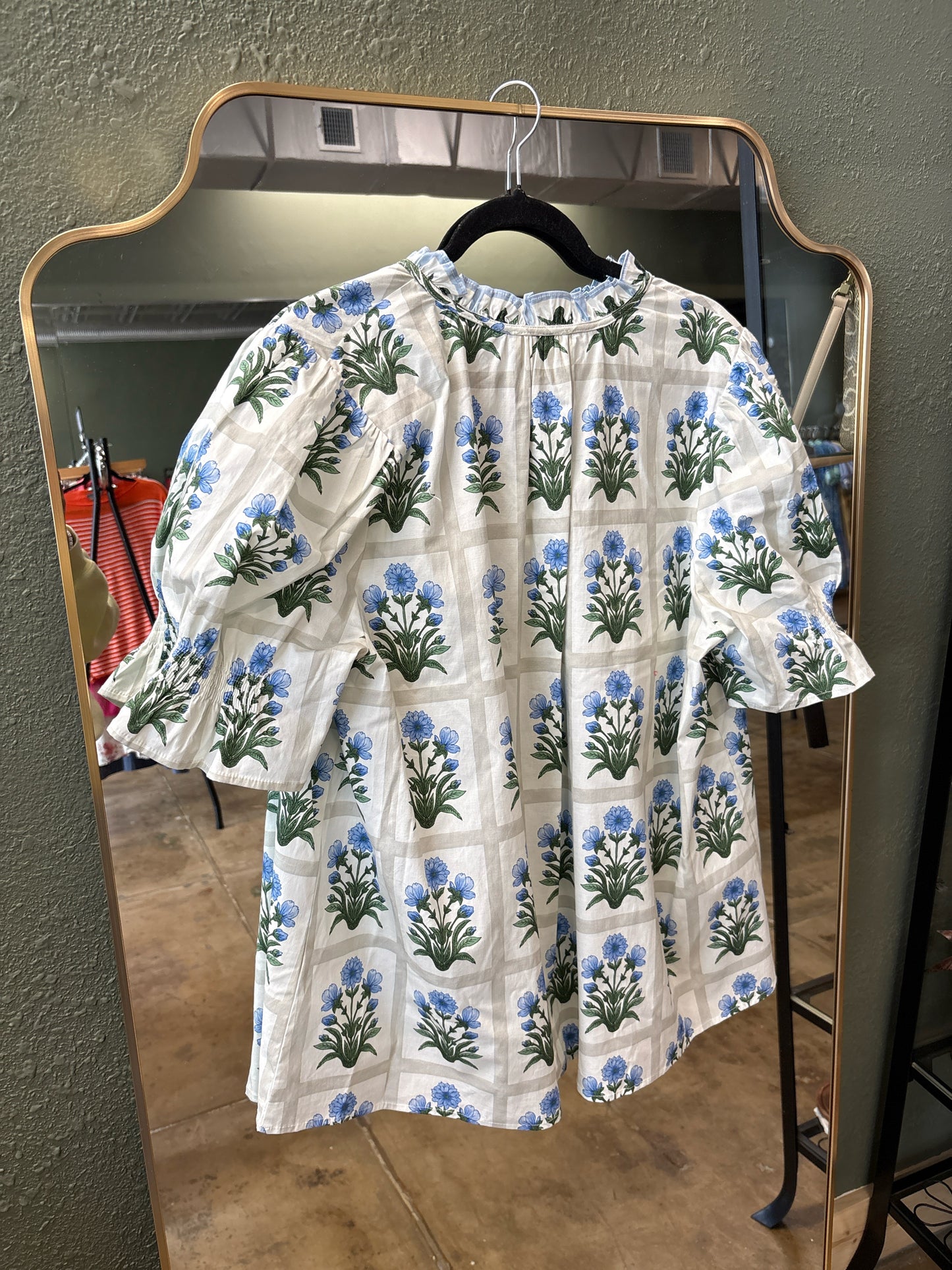 entro Size 1X Blue/Green Top