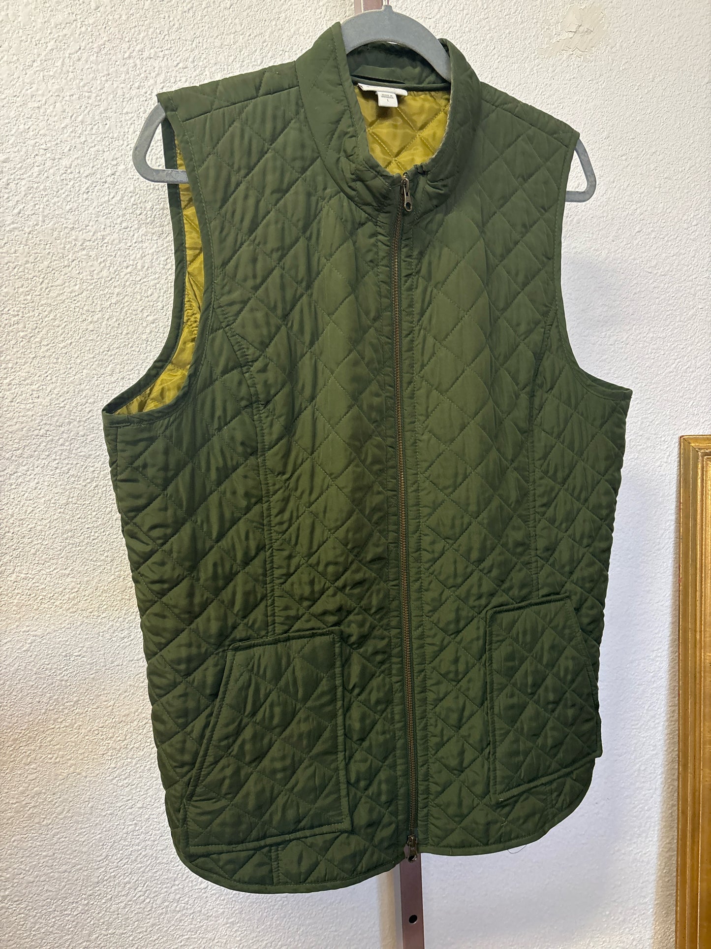 J. JILL Size L Olive Quilted Vest