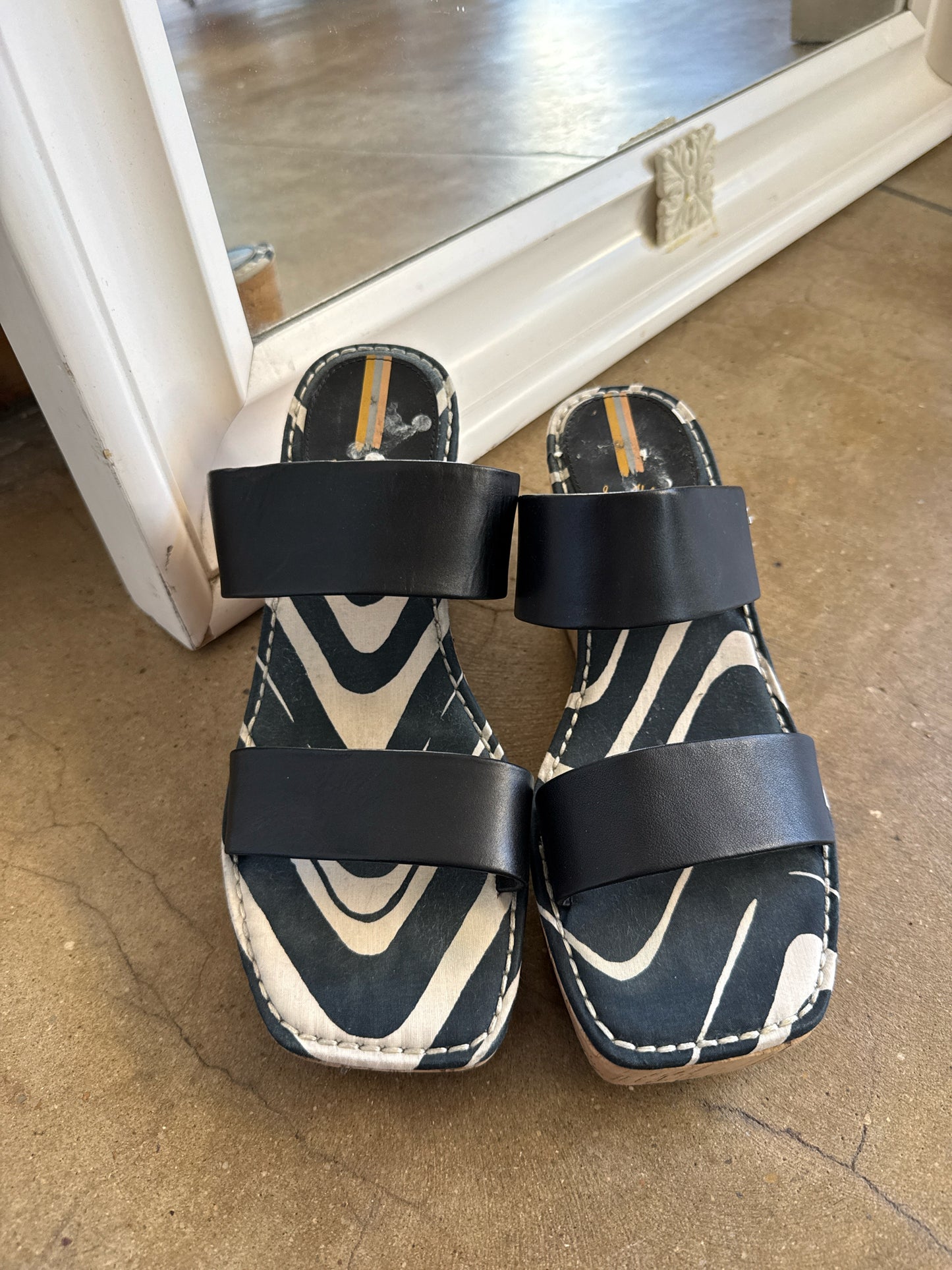 Sam Edelman Shoe Size 8 Black/White Wedge