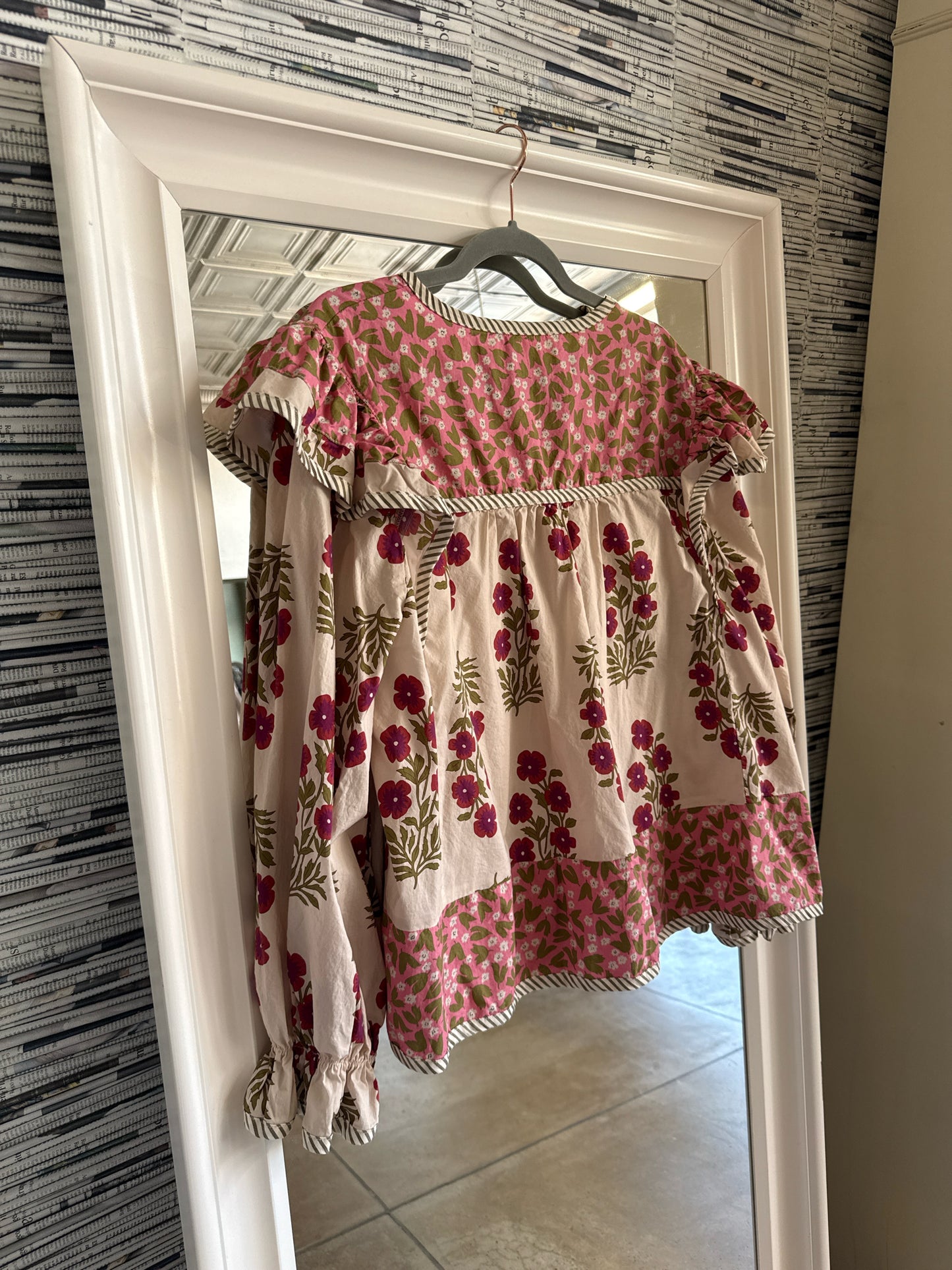 entro Size 2X Pink/Green Top