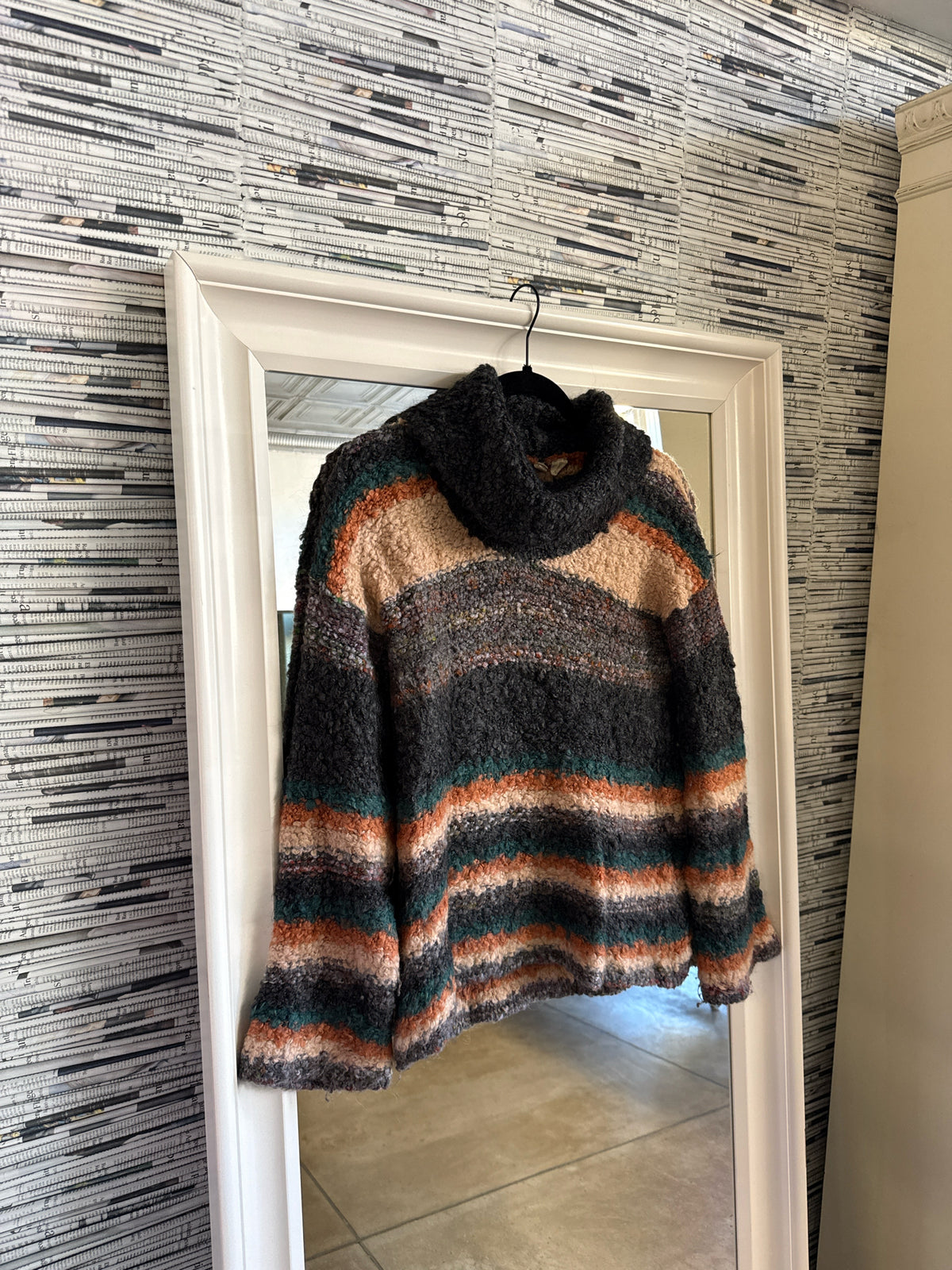 Moth Size S Orange/Green Sweater