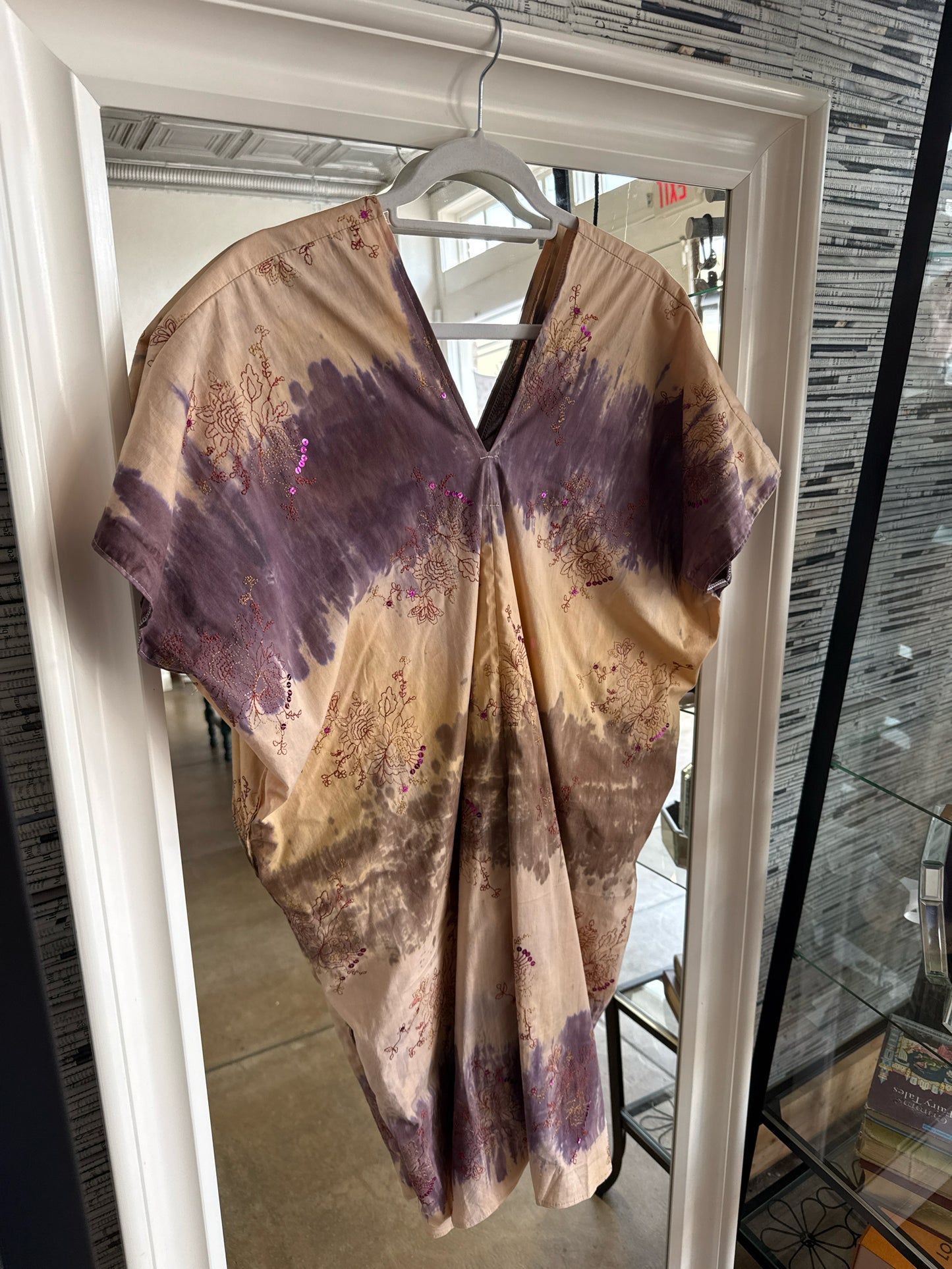 Material Cream/Purple Painted Dress