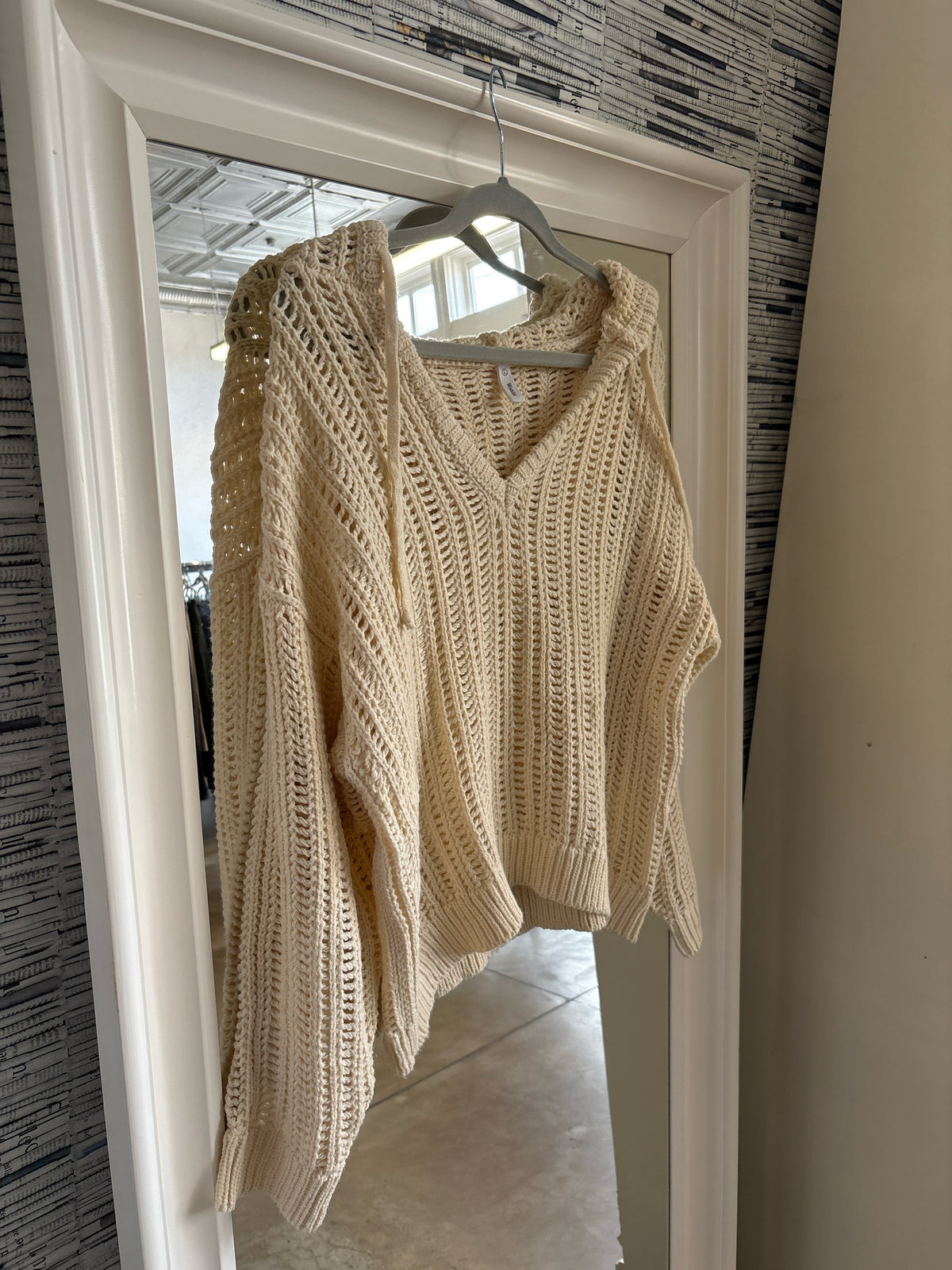 wishlist Size L off white Sweater