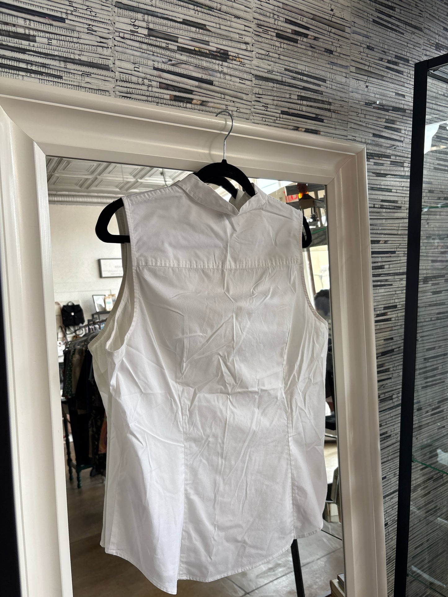 j crew Size L White Sleeveless Top