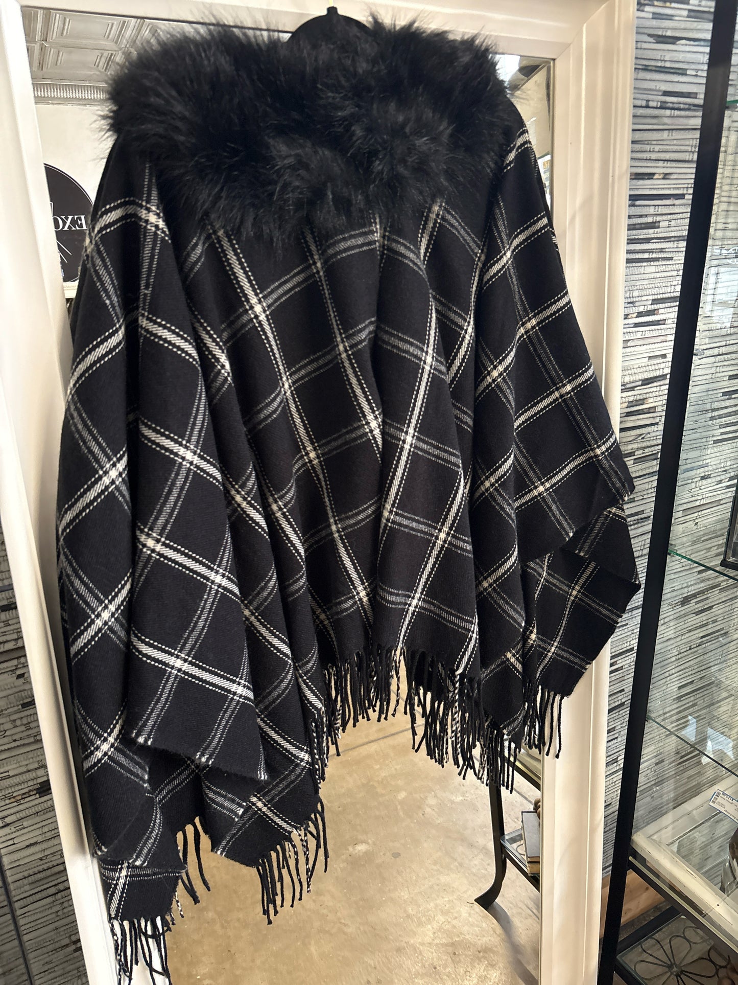J. CREW Size OS Black/Cream Plaid Poncho/Cape