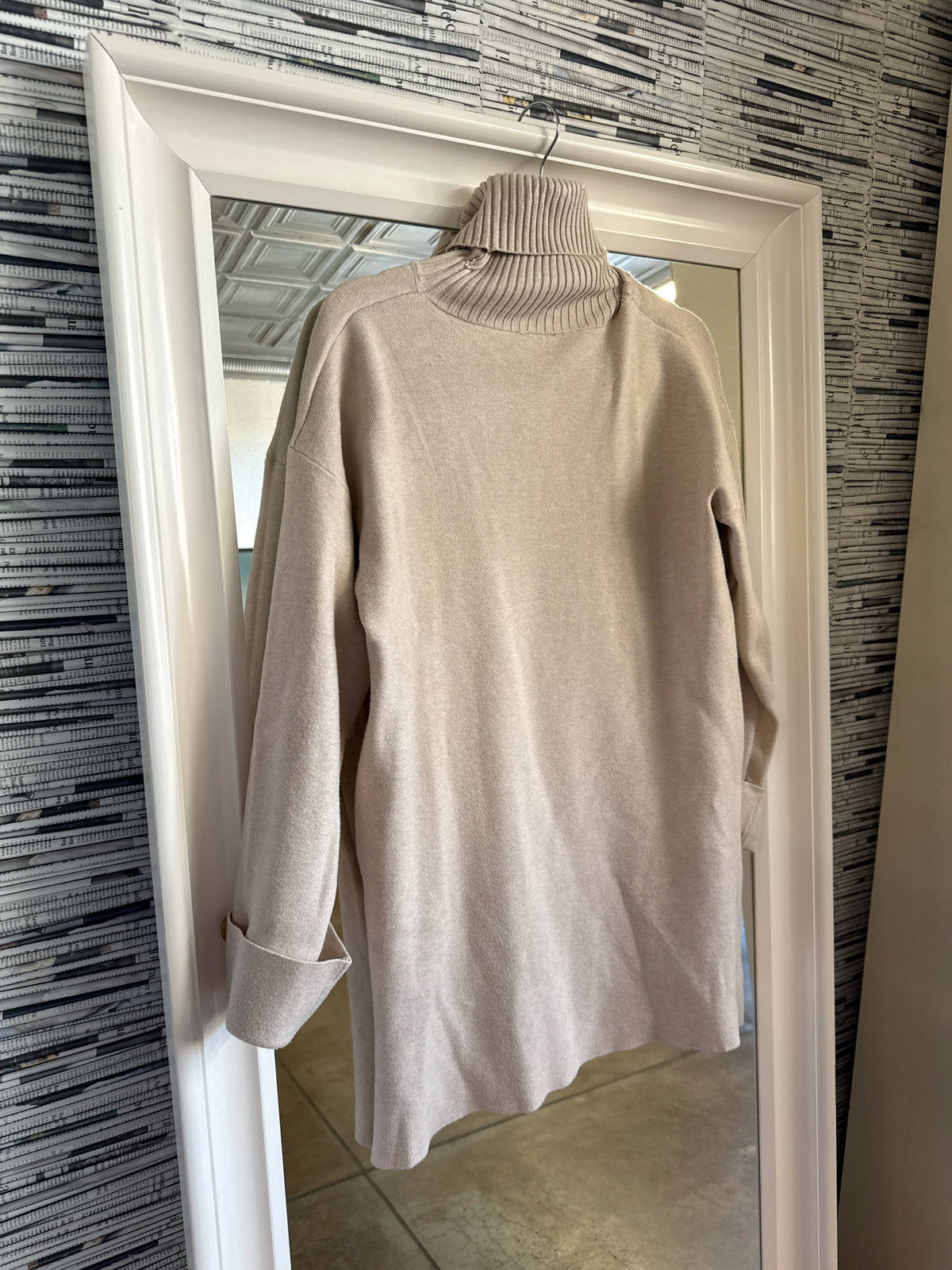 fashion Size S/M Cream Sweater