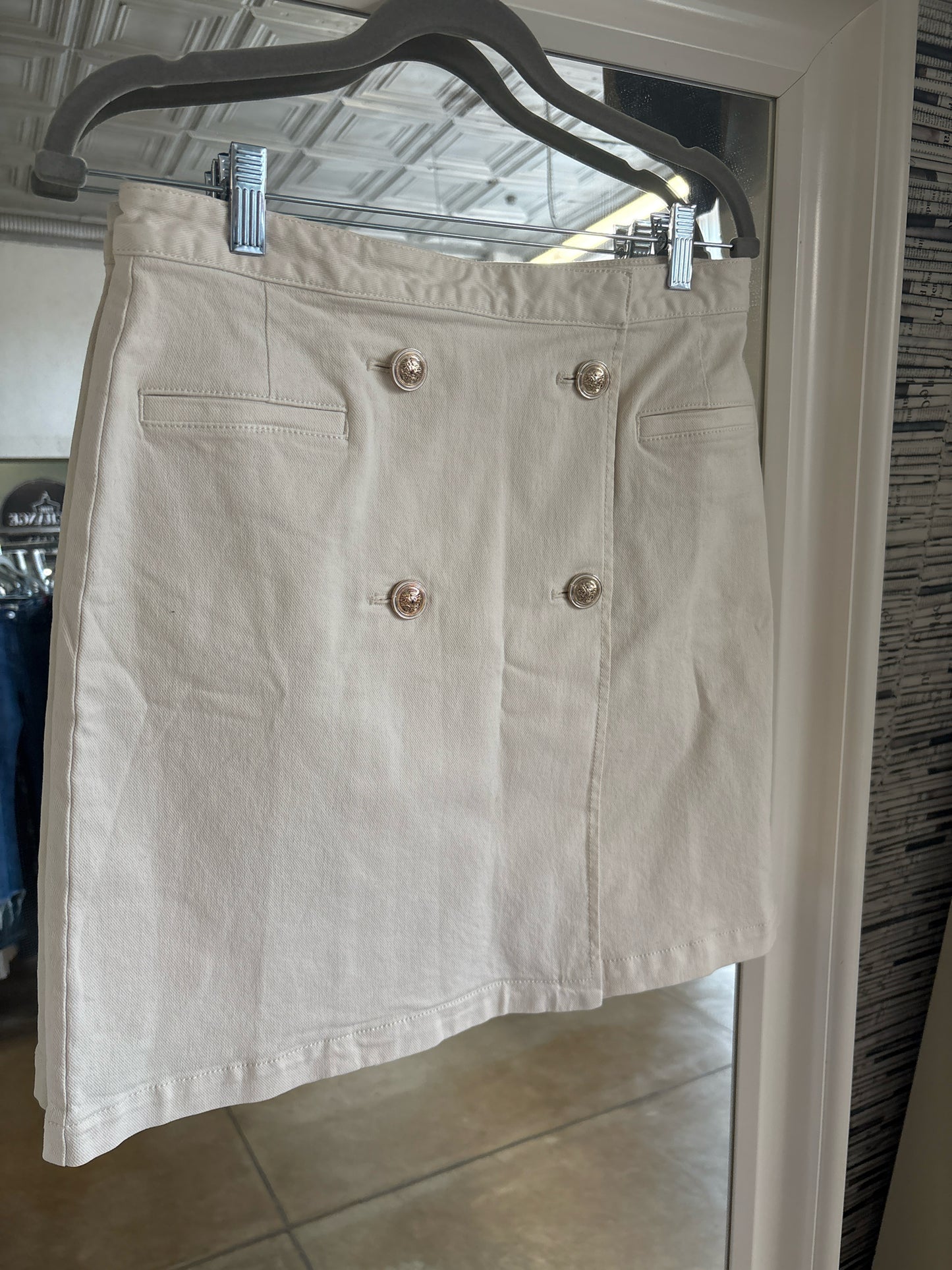 ANN TAYLOR Size 4 Cream Skirt