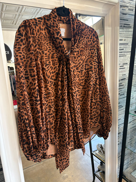 CHICO'S Size 8 multi Cheetah Top