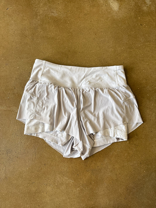 Lululemon Size 6 Gray Shorts