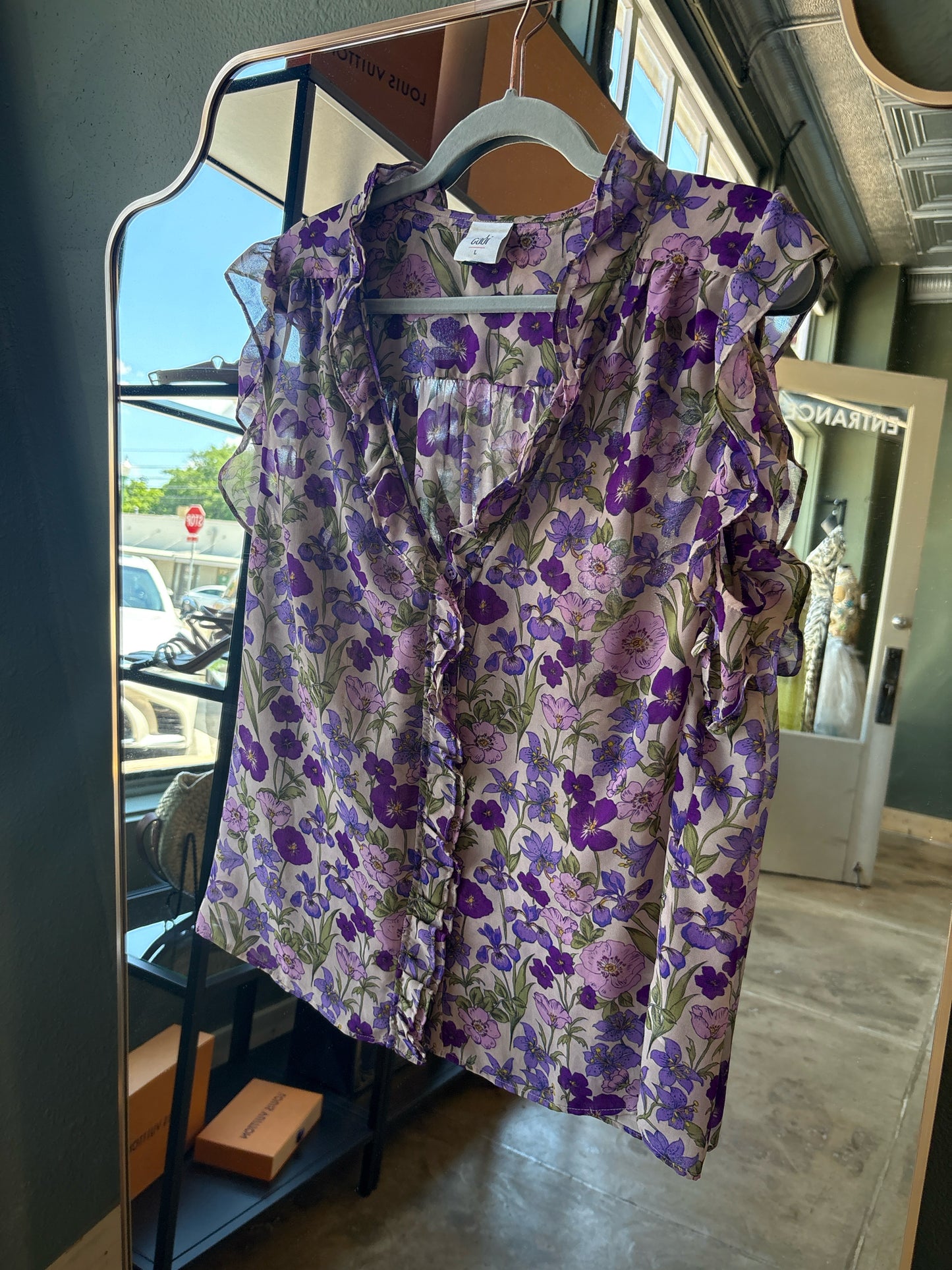 Cabi Size L Purple/Multi Floral Top