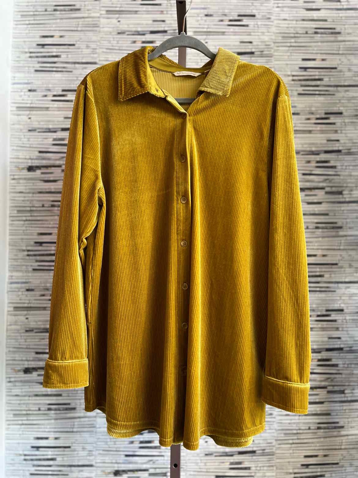 Soft Surroundings Size L Mustard Ribbed Top